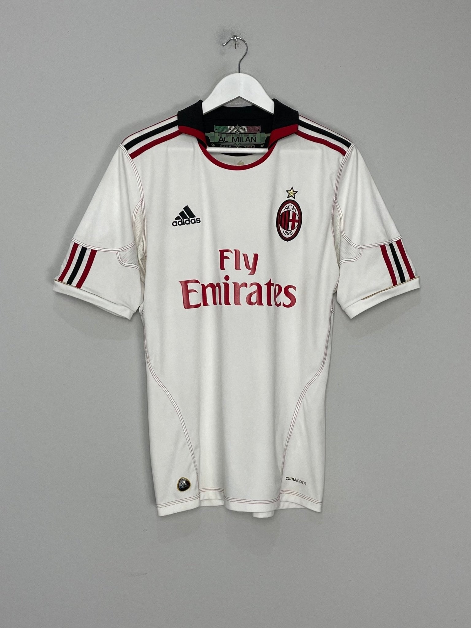Shop 2010/11 AC MILAN RONALDINHO #80 AWAY SHIRT (M) ADIDAS, classic football shirts, vintage football shirts & retro soccer jerseys at Cult Kits