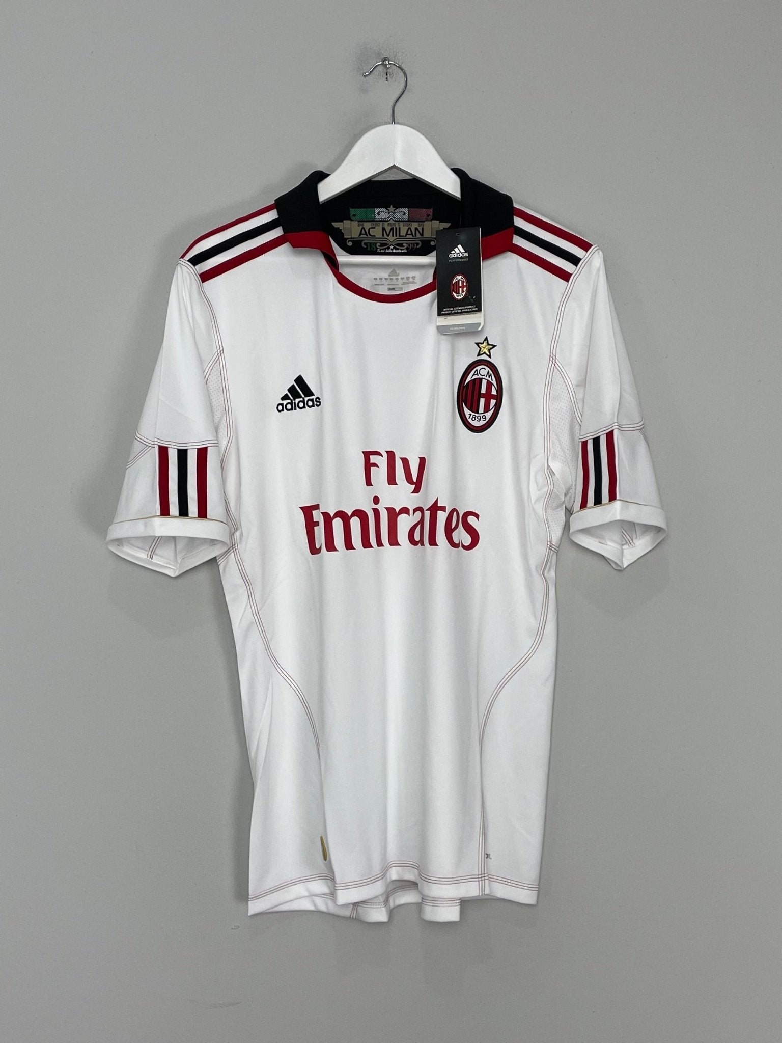 Shop 2010/11 AC MILAN RONALDINHO #80 *BNWT* AWAY SHIRT (L) ADIDAS, classic football shirts, vintage football shirts & retro soccer jerseys at Cult Kits