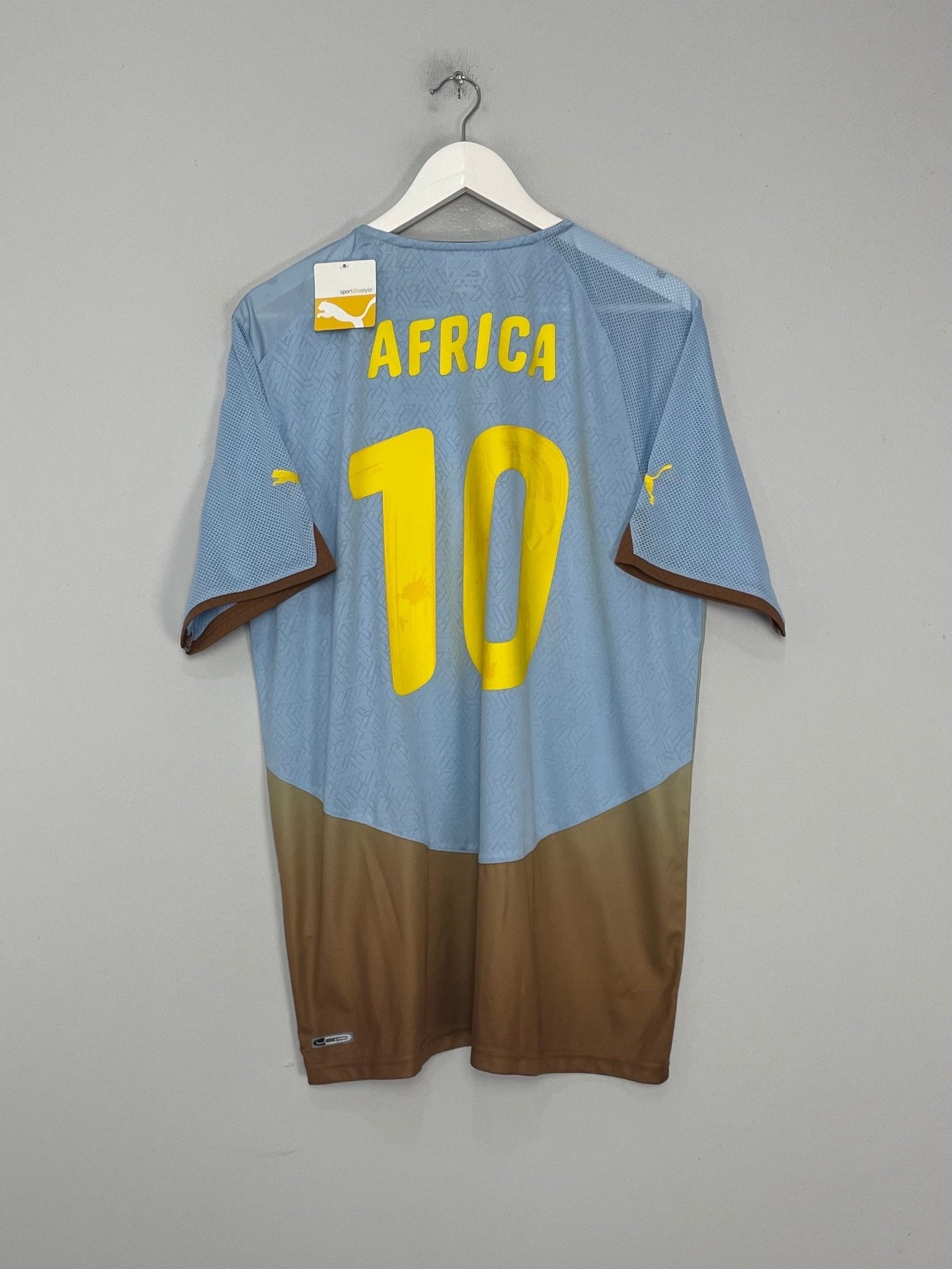 Shop 2010/11 AFRICA UNITY *BNWT* THIRD SHIRT (XL) PUMA, classic football shirts, vintage football shirts & retro soccer jerseys at Cult Kits