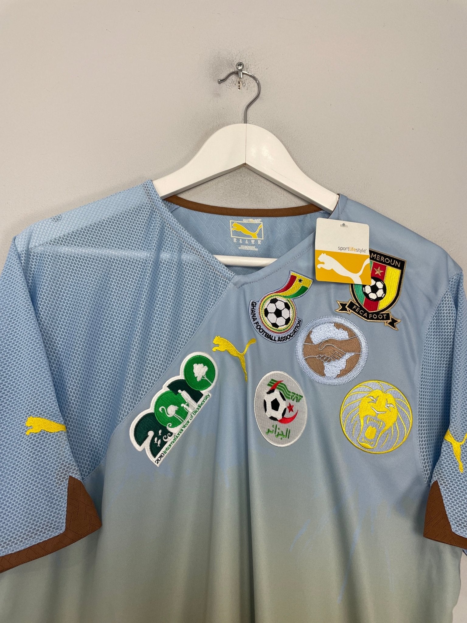 Shop 2010/11 AFRICA UNITY *BNWT* THIRD SHIRT (XL) PUMA, classic football shirts, vintage football shirts & retro soccer jerseys at Cult Kits