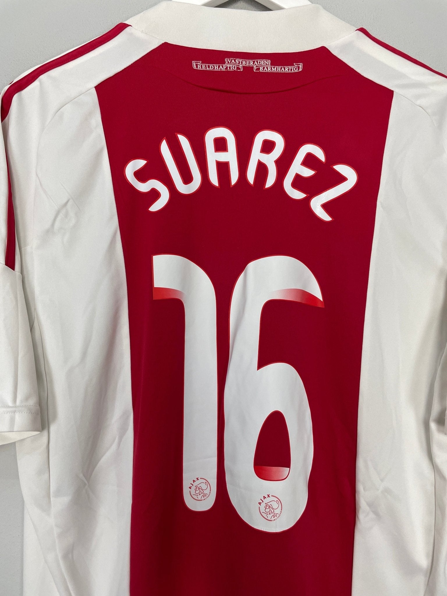 Shop 2010/11 AJAX SUAREZ #16 HOME SHIRT (L) ADIDAS, classic football shirts, vintage football shirts & retro soccer jerseys at Cult Kits
