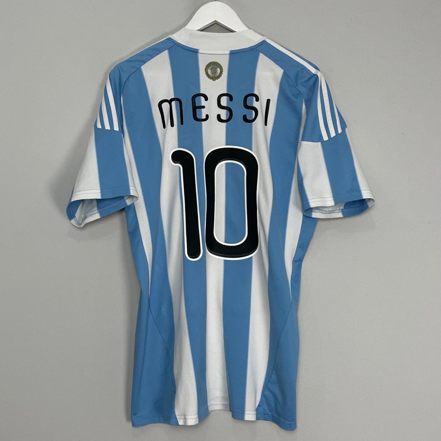 Shop 2010/11 ARGENTINA MESSI #10 HOME SHIRT (L) ADIDAS, classic football shirts, vintage football shirts & retro soccer jerseys at Cult Kits