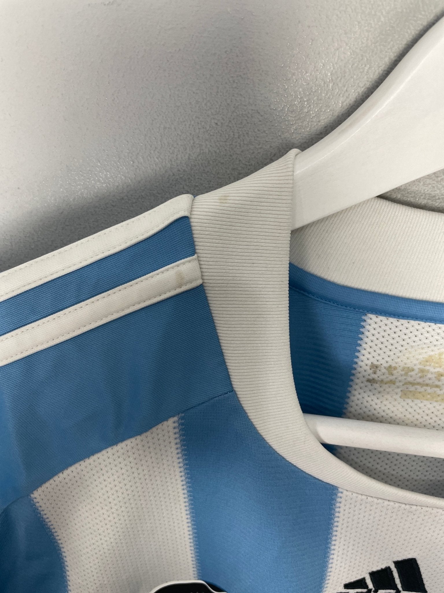 Shop 2010/11 ARGENTINA MESSI #10 HOME SHIRT (M) ADIDAS, classic football shirts, vintage football shirts & retro soccer jerseys at Cult Kits