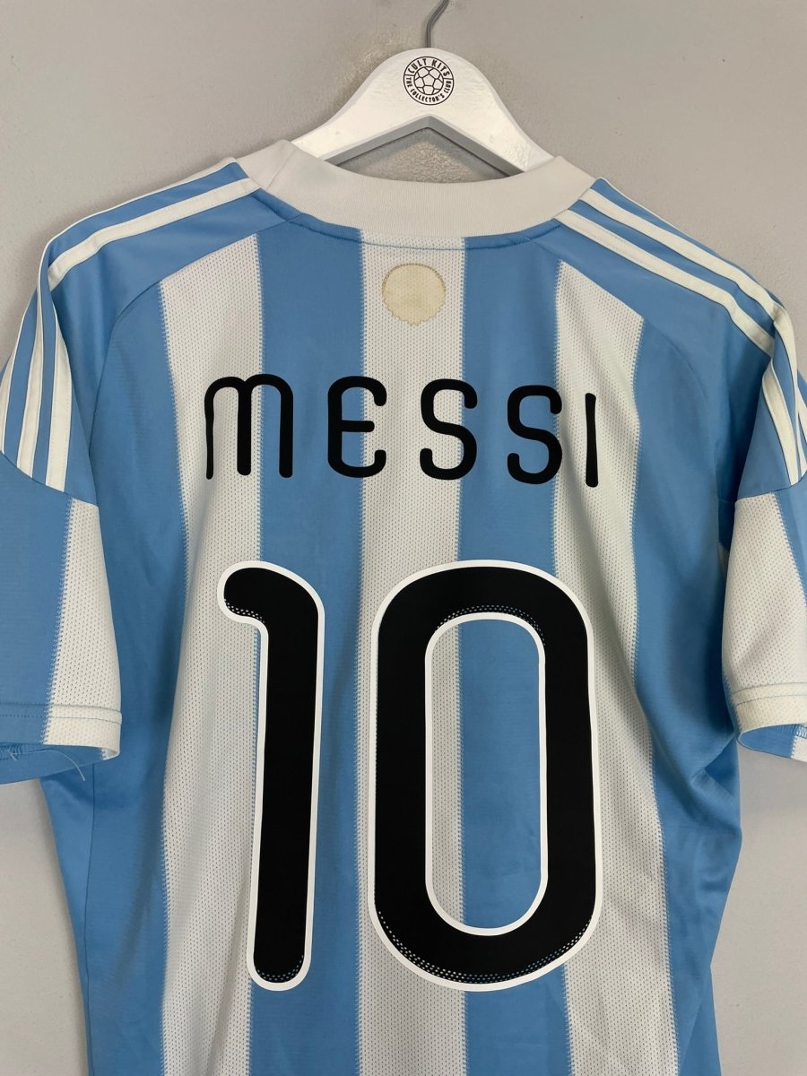2010/11 ARGENTINA MESSI 10 HOME SHIRT (M) ADIDAS - Cult Kits - Medium - Buy Vintage Football Shirts, Authentic Retro Football Shirts For Sale, Classic Football Shirts & Soccer Jersey