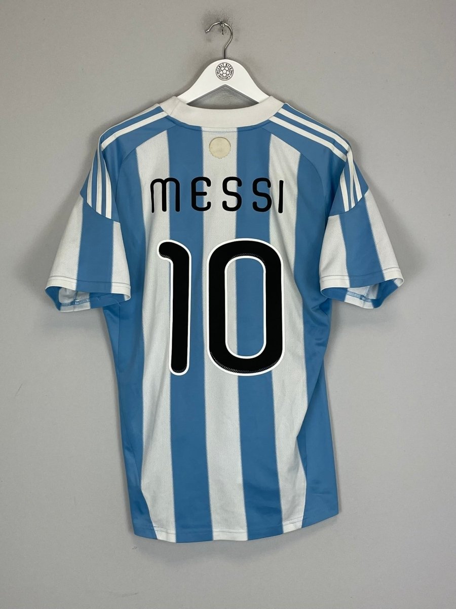 2010/11 ARGENTINA MESSI 10 HOME SHIRT (M) ADIDAS - Cult Kits - Medium - Buy Vintage Football Shirts, Authentic Retro Football Shirts For Sale, Classic Football Shirts & Soccer Jersey