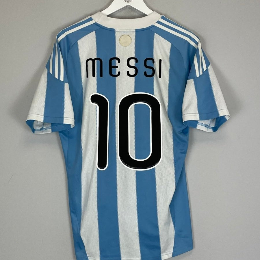 2010/11 ARGENTINA MESSI 10 HOME SHIRT (M) ADIDAS - Cult Kits - Medium - Buy Vintage Football Shirts, Authentic Retro Football Shirts For Sale, Classic Football Shirts & Soccer Jersey
