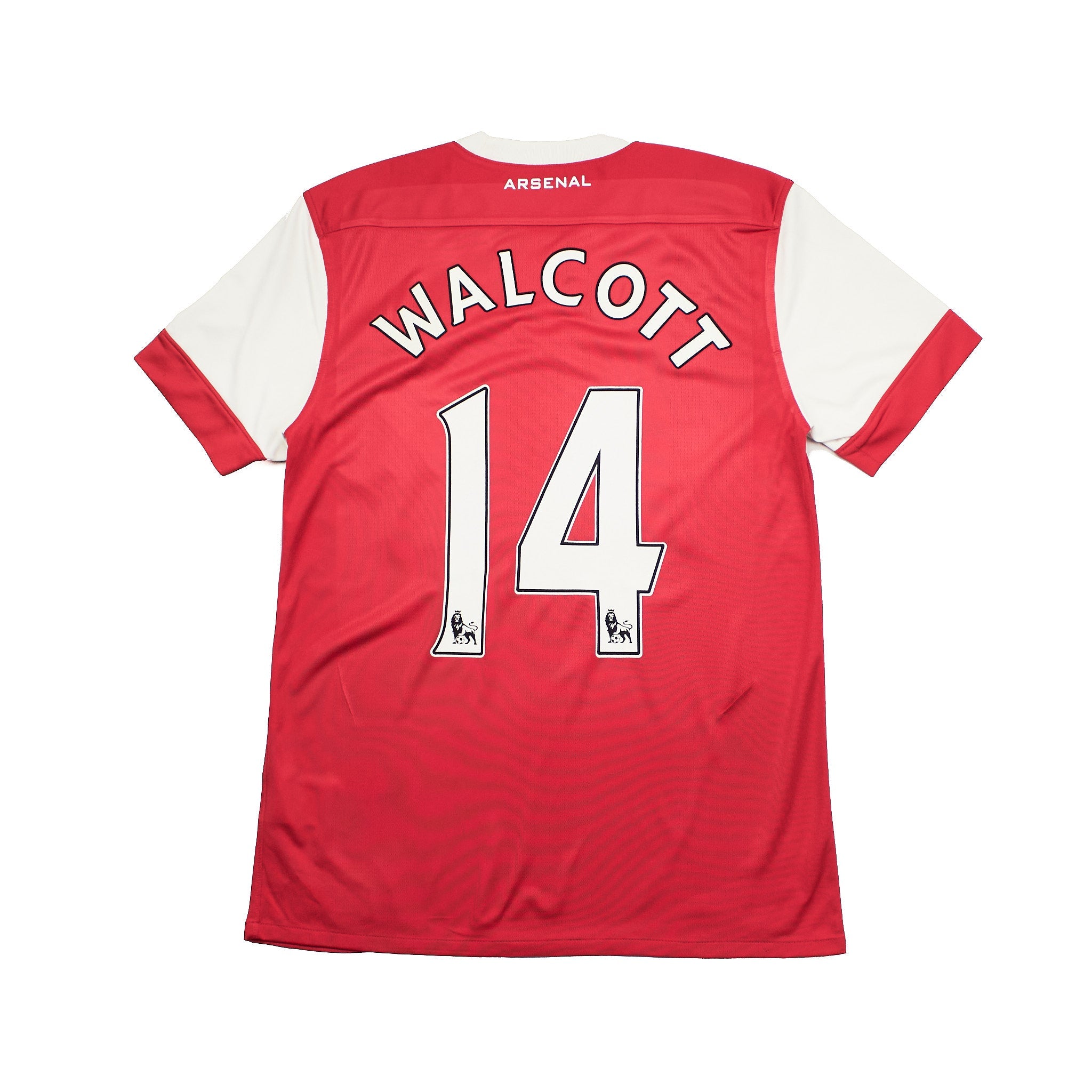 Buy 2010/11 Arsenal Walcott 14 Home Shirt (M) Nike ~ Free worldwide shipping ~ Authentic Vintage Football Shirts from Cult Kits