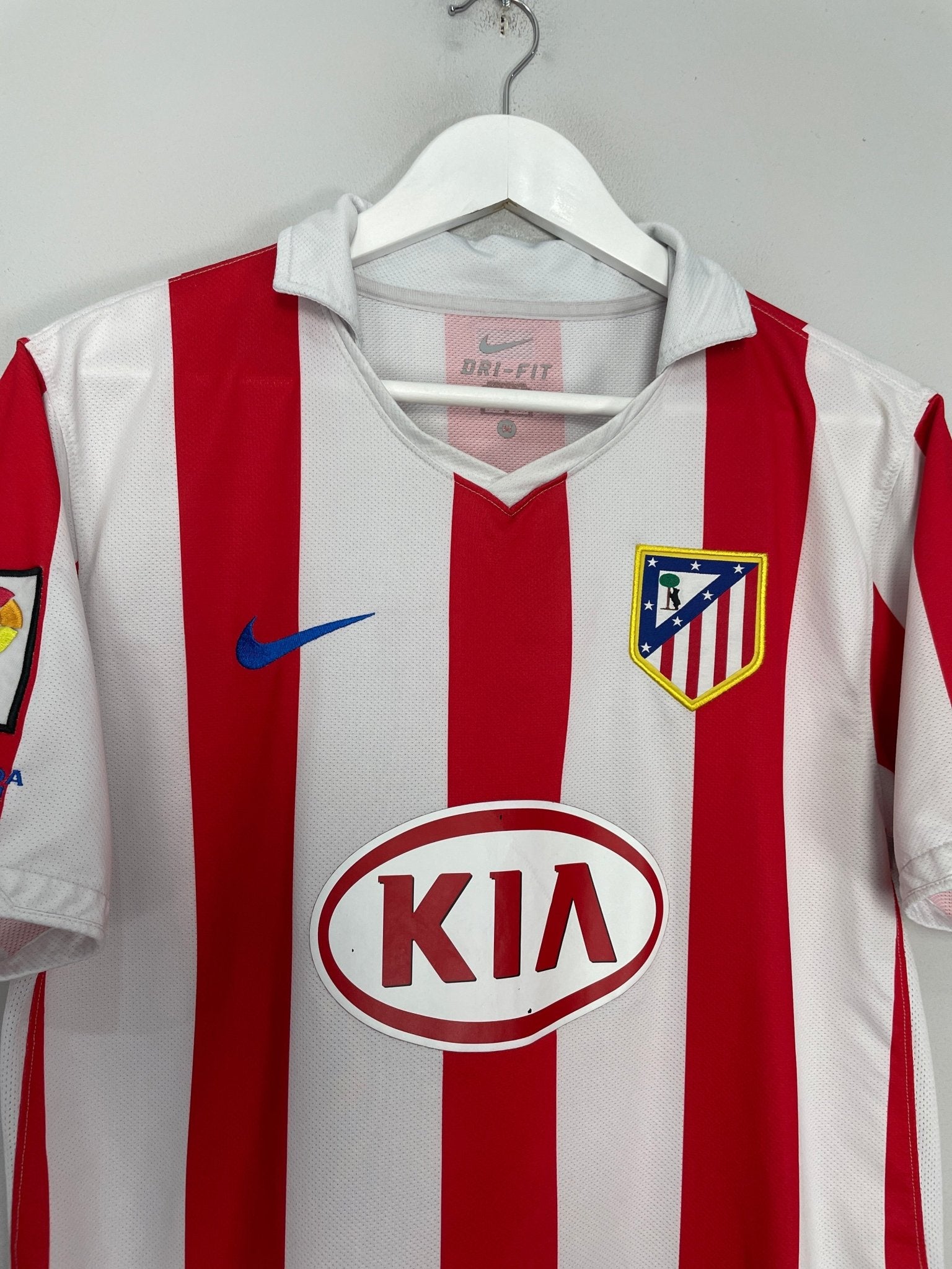 Shop 2010/11 ATLETICO MADRID KUN AGUERO #10 HOME SHIRT (M) NIKE, classic football shirts, vintage football shirts & retro soccer jerseys at Cult Kits
