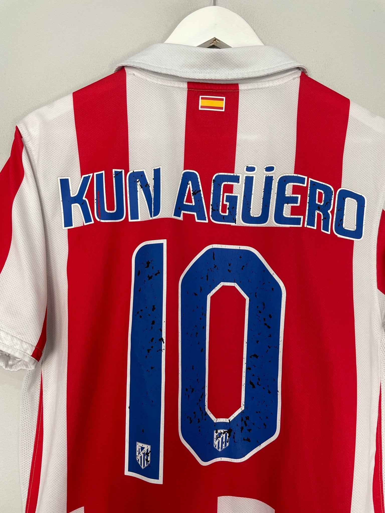 Shop 2010/11 ATLETICO MADRID KUN AGUERO #10 HOME SHIRT (M) NIKE, classic football shirts, vintage football shirts & retro soccer jerseys at Cult Kits