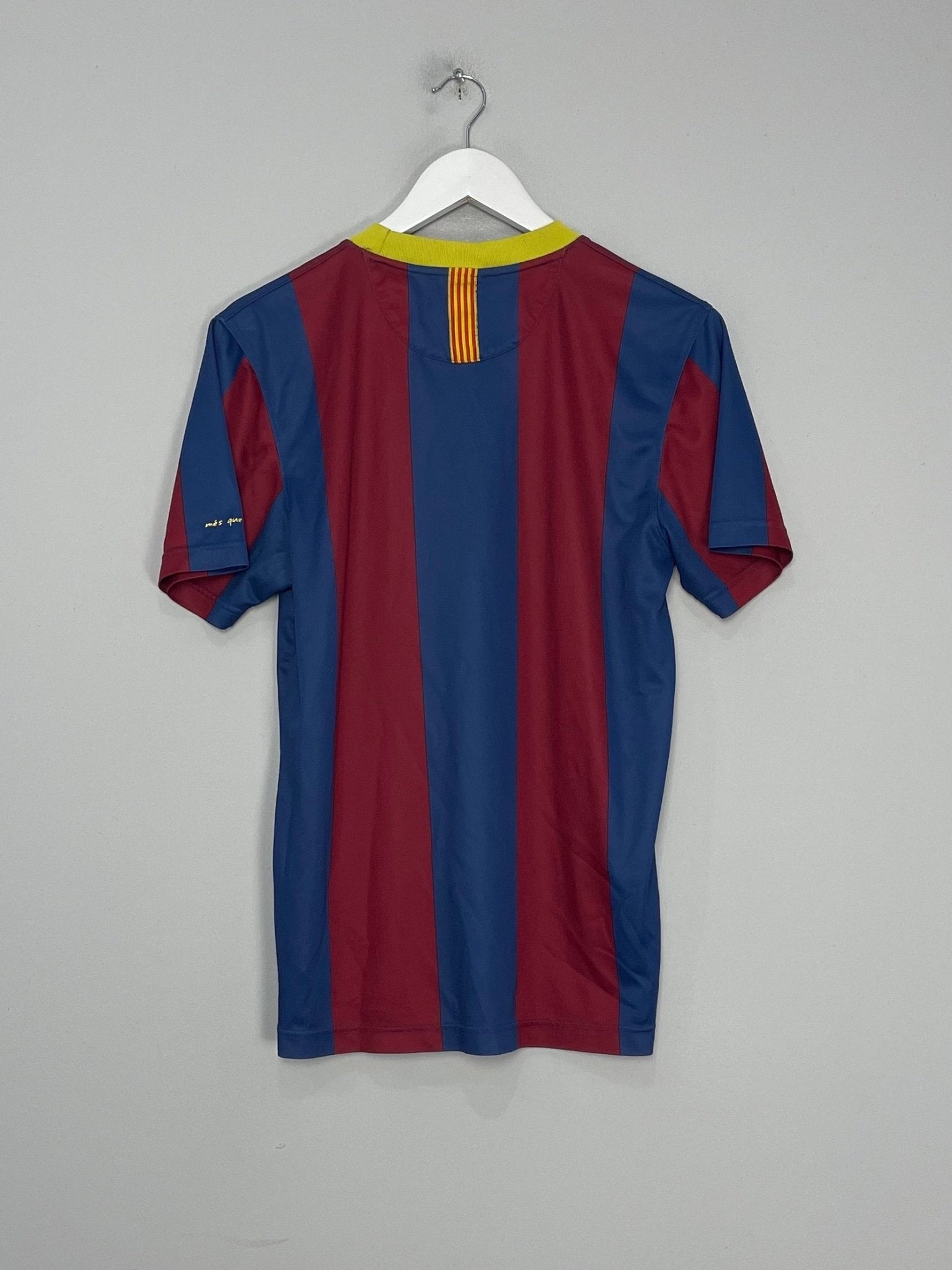 Shop 2010/11 BARCELONA HOME SHIRT (S) NIKE BASIC, classic football shirts, vintage football shirts & retro soccer jerseys at Cult Kits