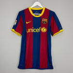 Shop 2010/11 BARCELONA INIESTA #8 HOME SHIRT (S) NIKE, classic football shirts, vintage football shirts & retro soccer jerseys at Cult Kits