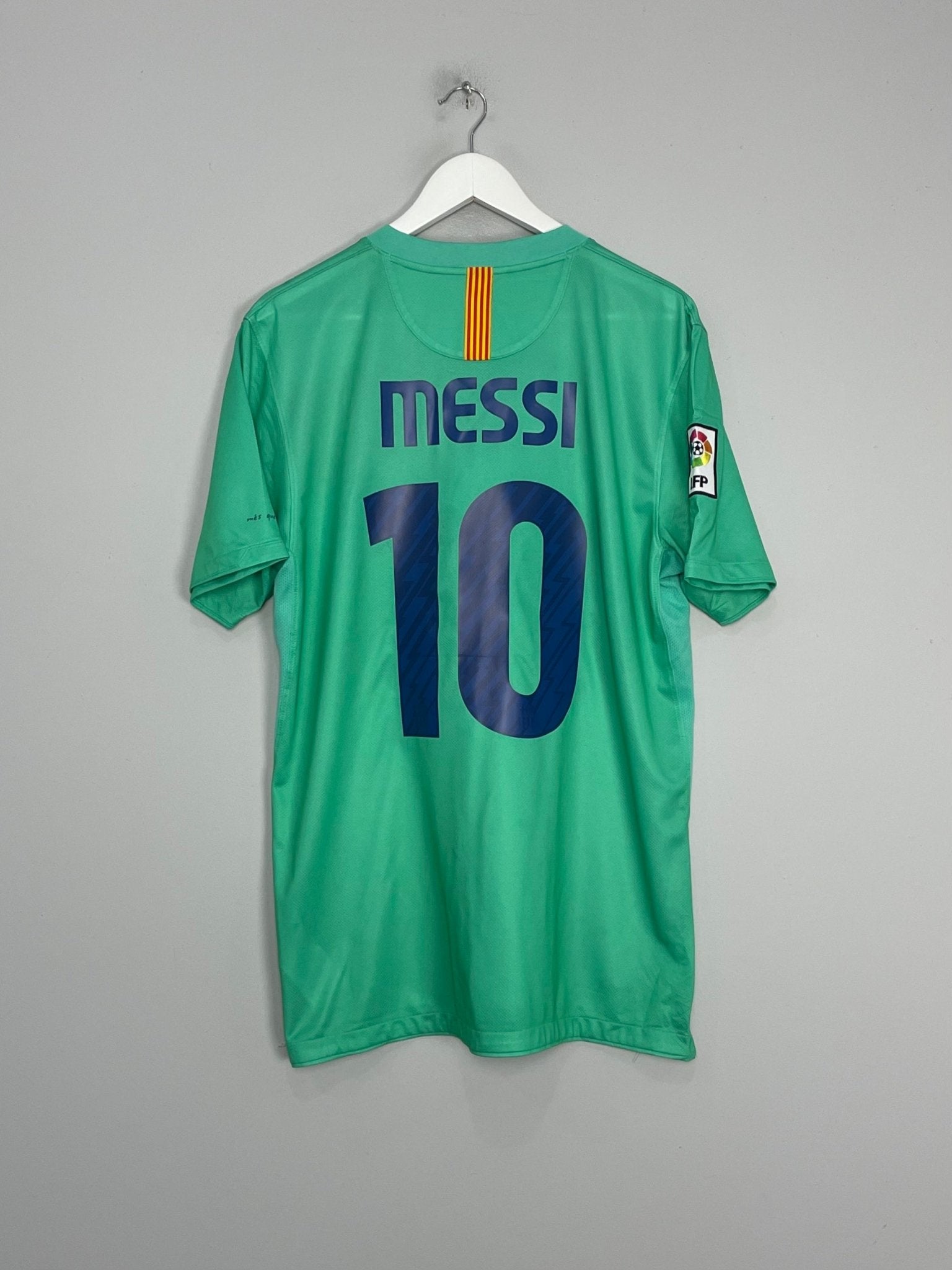 Shop 2010/11 BARCELONA MESSI #10 AWAY SHIRT (L) NIKE, classic football shirts, vintage football shirts & retro soccer jerseys at Cult Kits