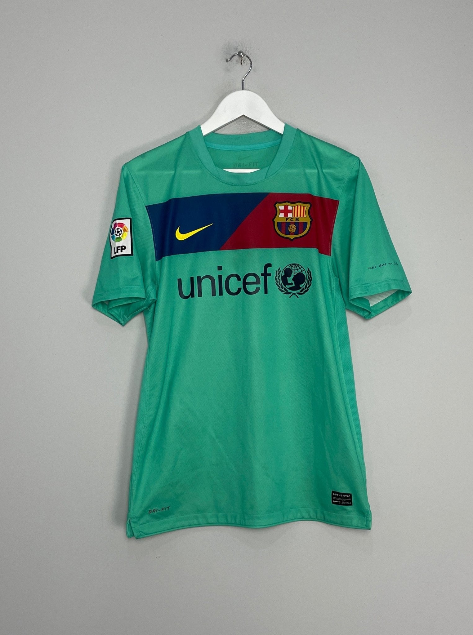 Shop 2010/11 BARCELONA MESSI #10 AWAY SHIRT (S) NIKE, classic football shirts, vintage football shirts & retro soccer jerseys at Cult Kits