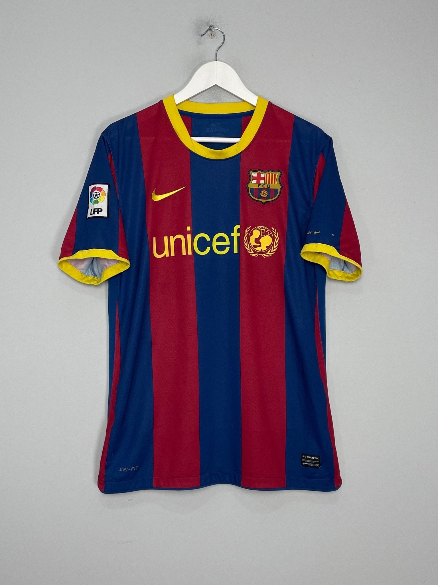 Shop 2010/11 BARCELONA MESSI #10 HOME SHIRT (L) NIKE, classic football shirts, vintage football shirts & retro soccer jerseys at Cult Kits