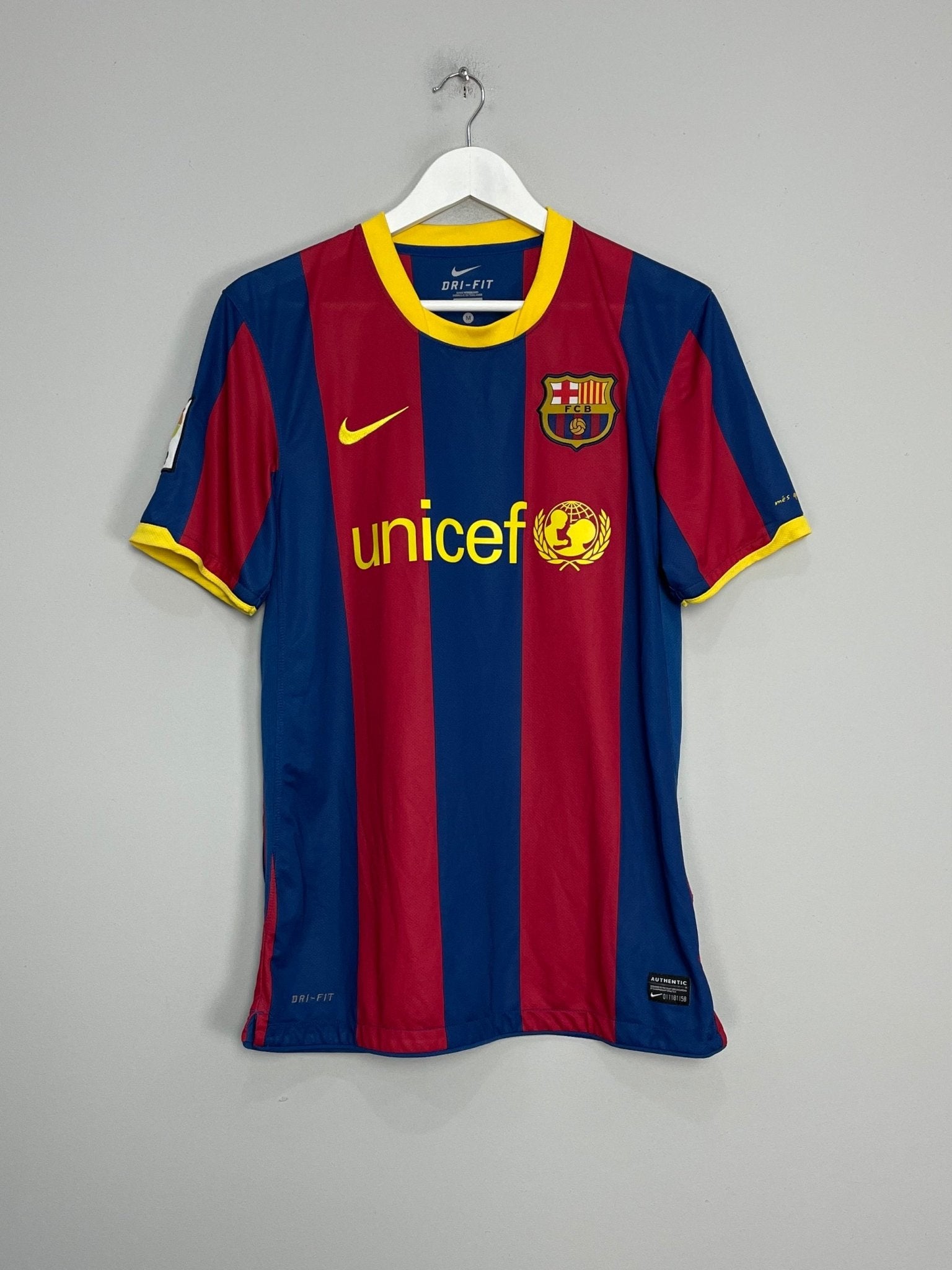Shop 2010/11 BARCELONA MESSI #10 HOME SHIRT (M) NIKE, classic football shirts, vintage football shirts & retro soccer jerseys at Cult Kits