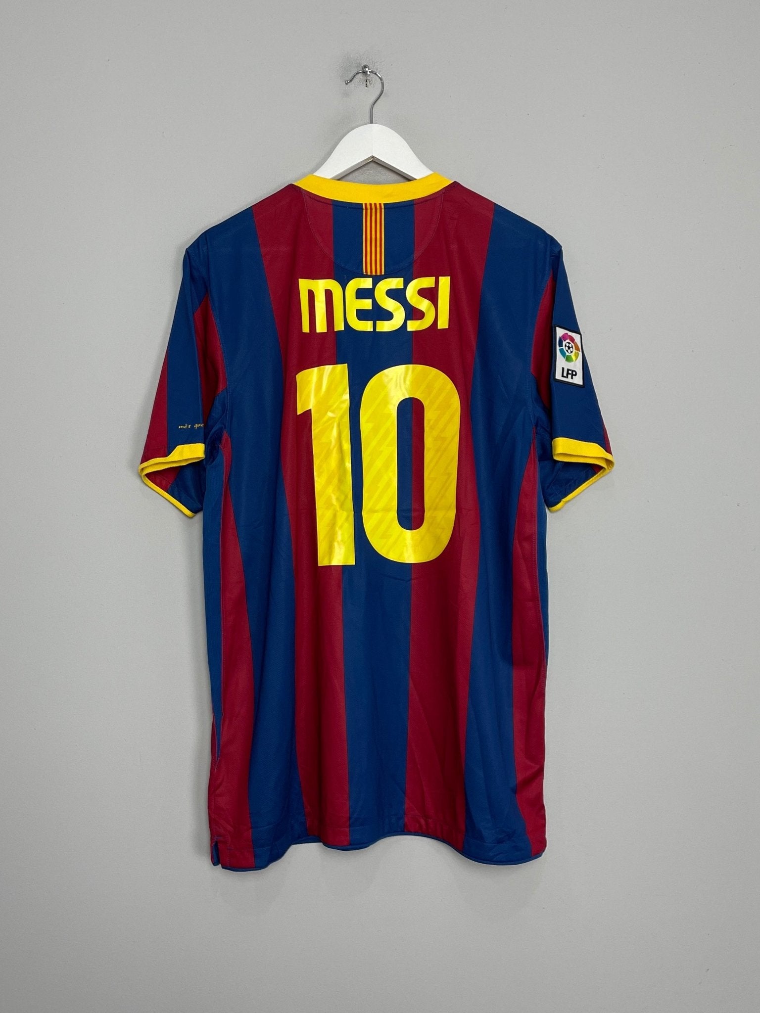 Shop 2010/11 BARCELONA MESSI #10 HOME SHIRT (XL) NIKE, classic football shirts, vintage football shirts & retro soccer jerseys at Cult Kits