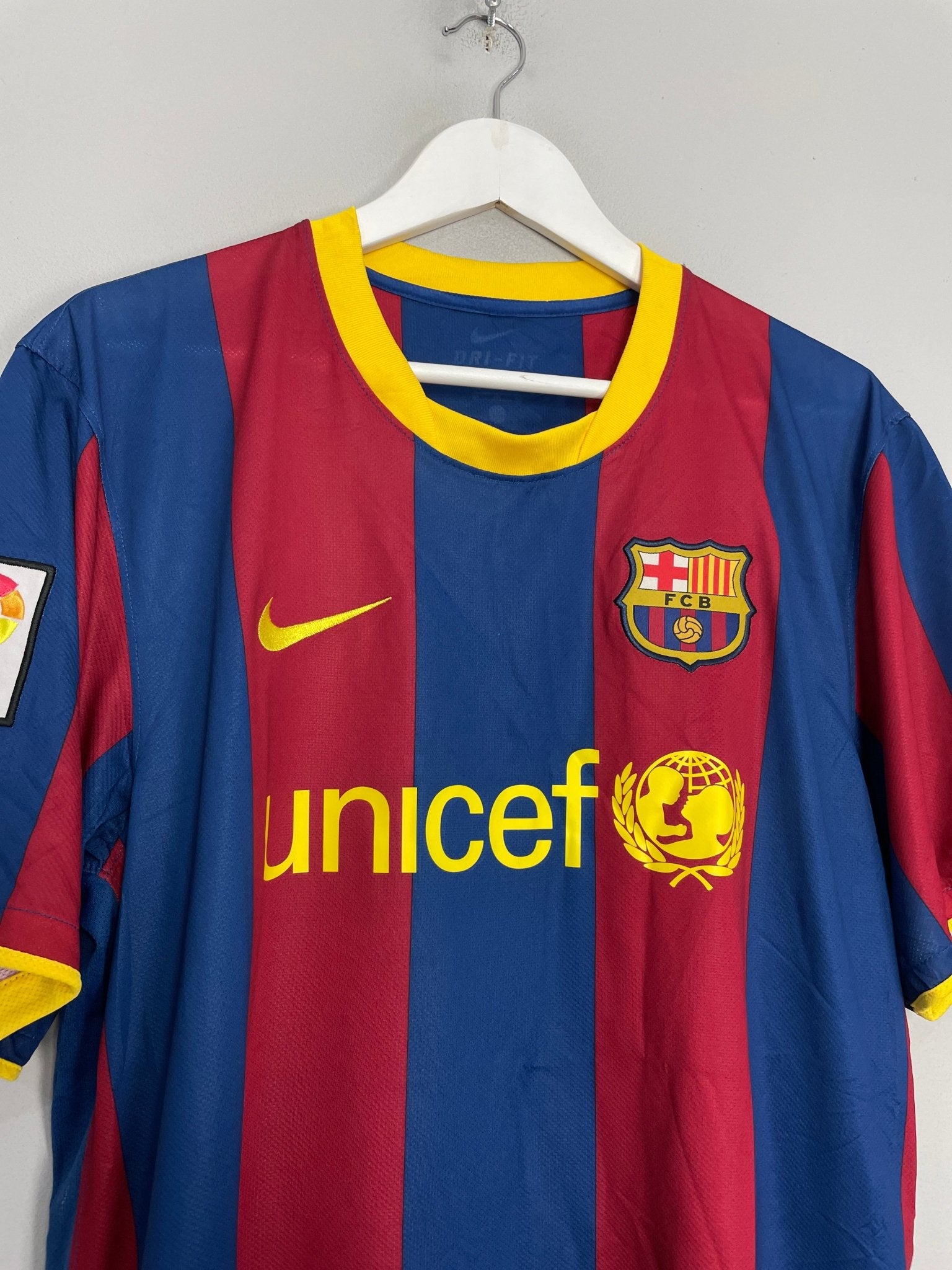 Shop 2010/11 BARCELONA MESSI #10 HOME SHIRT (XL) NIKE, classic football shirts, vintage football shirts & retro soccer jerseys at Cult Kits