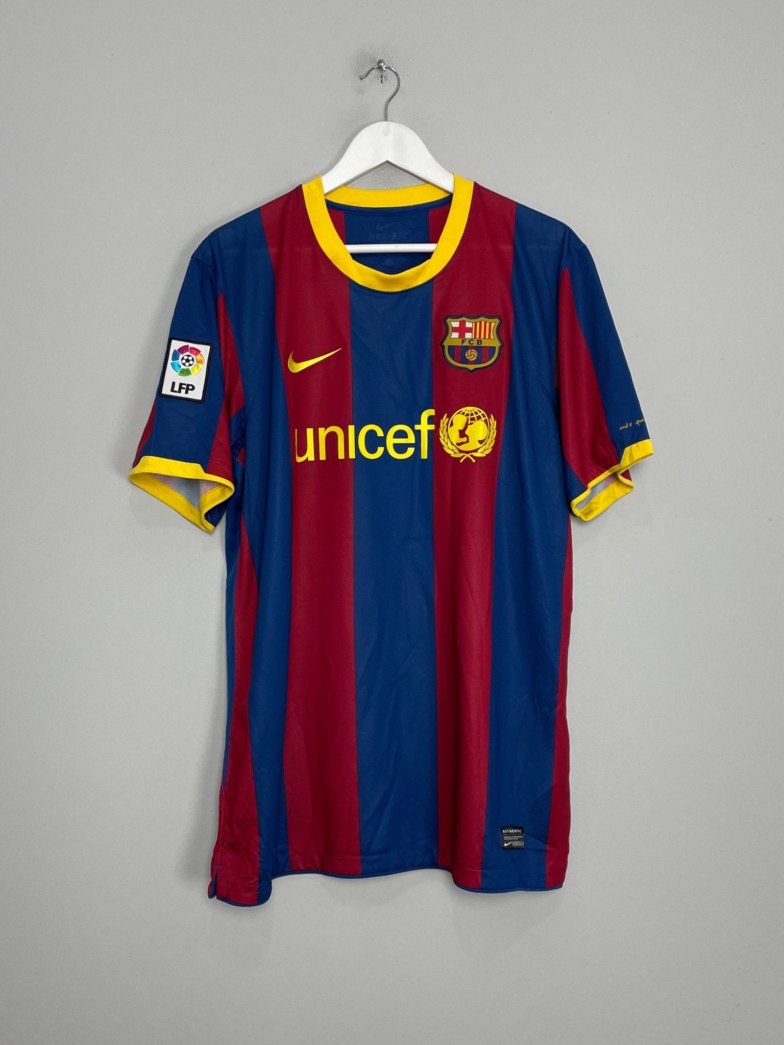 Shop 2010/11 BARCELONA MESSI #10 HOME SHIRT (XL) NIKE, classic football shirts, vintage football shirts & retro soccer jerseys at Cult Kits