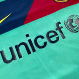 2010 Barcelona Nike football shirt - view 3 - Cult Kits