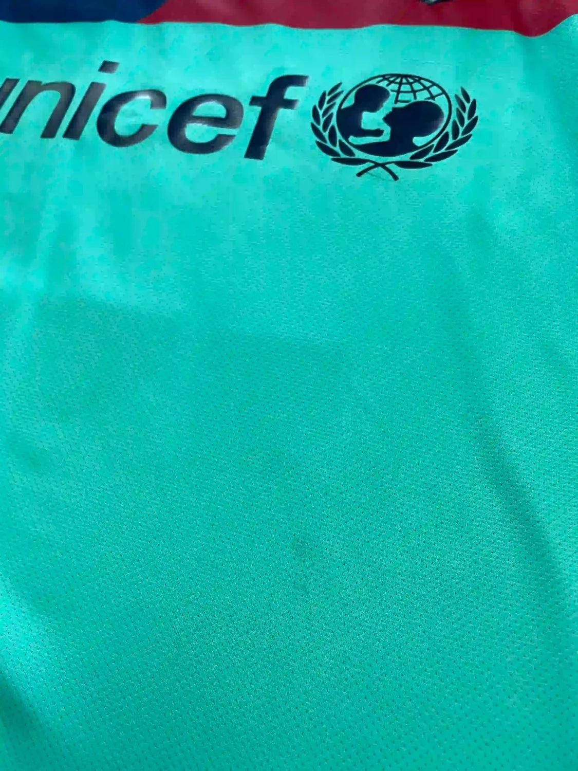 2010 Barcelona Nike football shirt - view 4 - Cult Kits