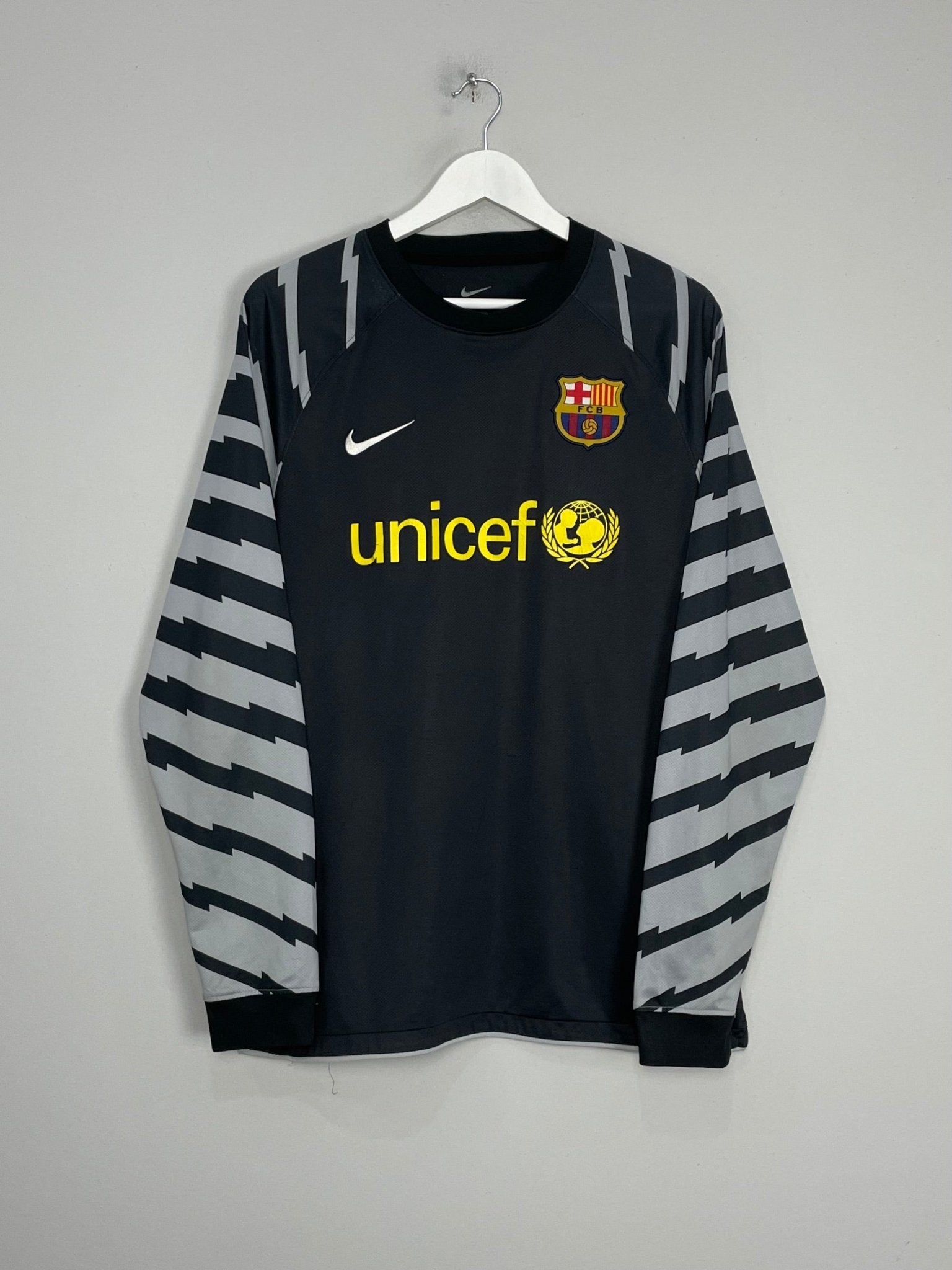 2010/11 BARCELONA V.VALDES #1 GK SHIRT (L) NIKE – Cult Kits