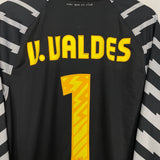 Shop 2010/11 BARCELONA V.VALDES #1 GK SHIRT (L) NIKE, classic football shirts, vintage football shirts & retro soccer jerseys at Cult Kits