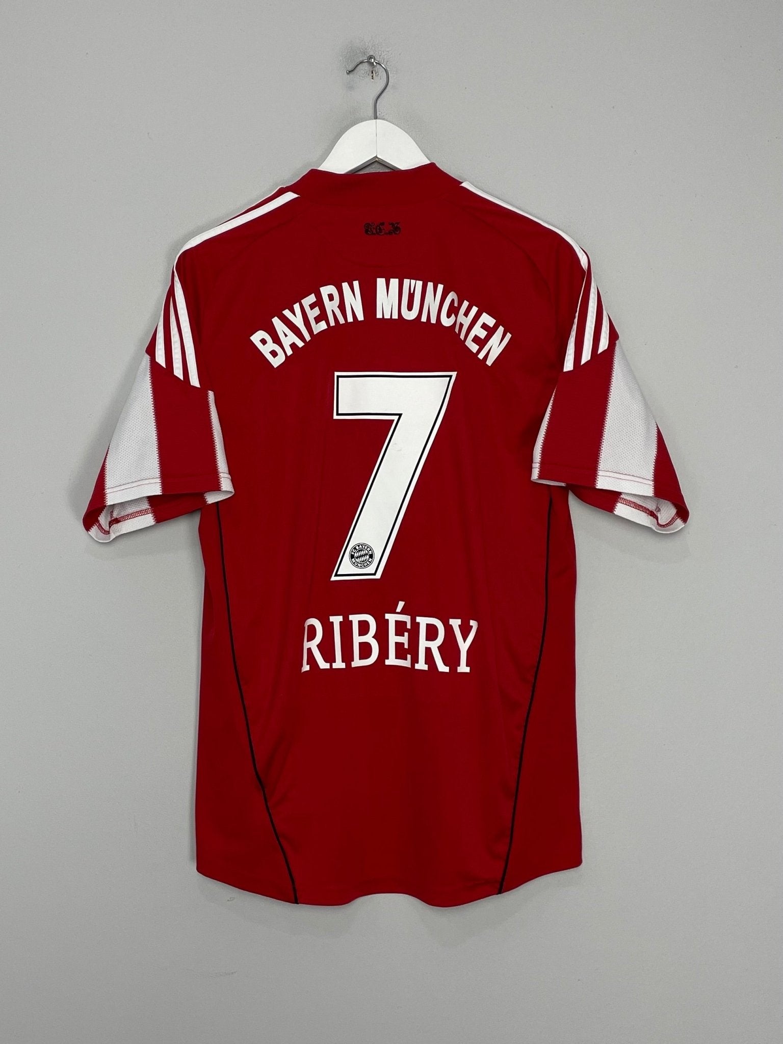 Shop 2010/11 BAYERN MUNICH RIBERY #7 HOME SHIRT (L) ADIDAS, classic football shirts, vintage football shirts & retro soccer jerseys at Cult Kits