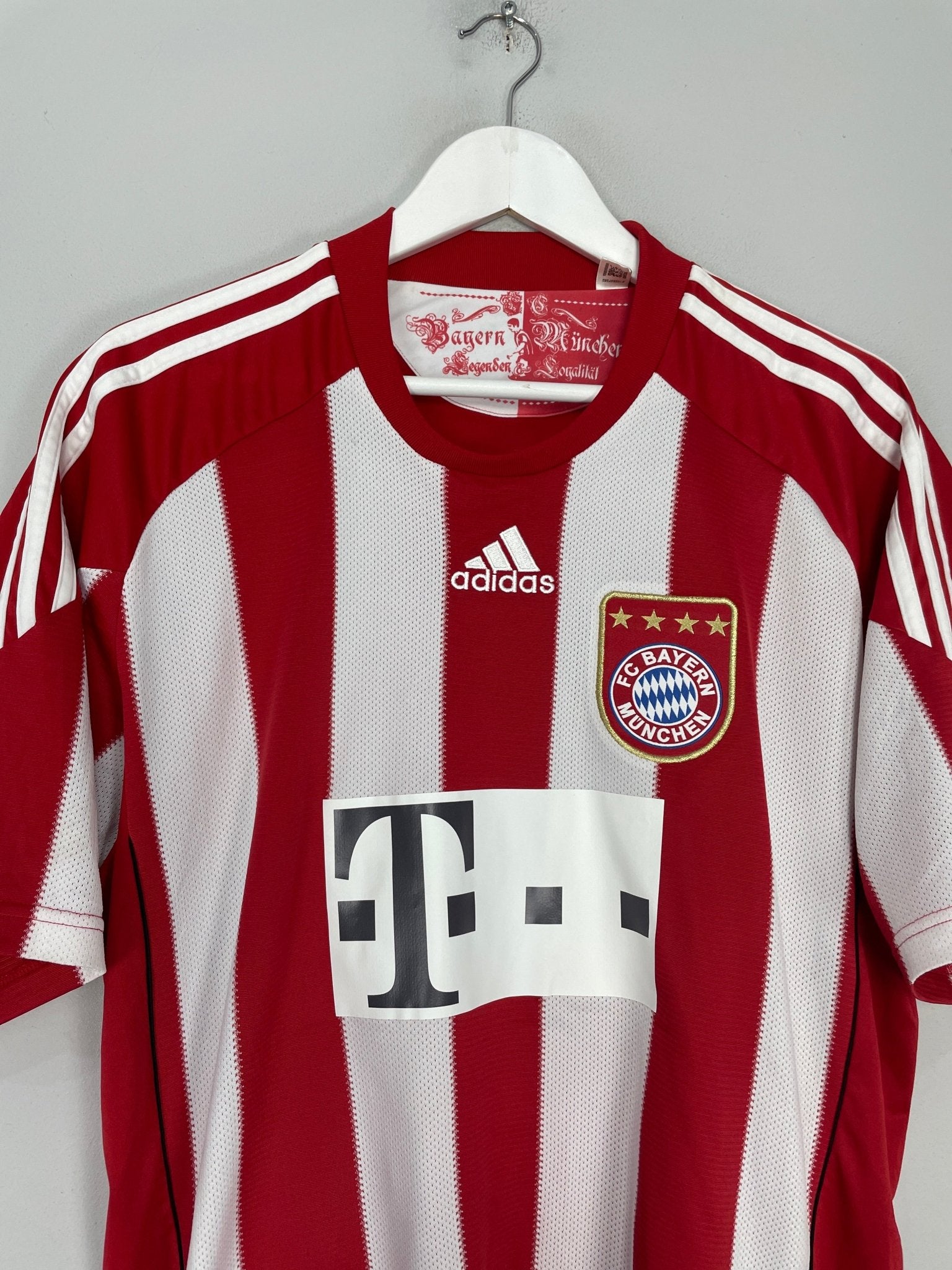 Shop 2010/11 BAYERN MUNICH ROBBEN #10 HOME SHIRT (L) ADIDAS, classic football shirts, vintage football shirts & retro soccer jerseys at Cult Kits
