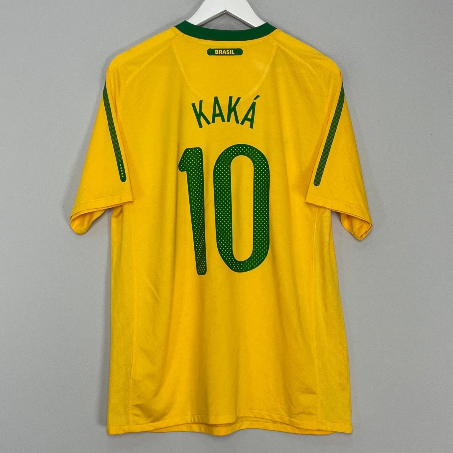 Shop 2010/11 BRAZIL KAKA #10 HOME SHIRT (L) NIKE, classic football shirts, vintage football shirts & retro soccer jerseys at Cult Kits