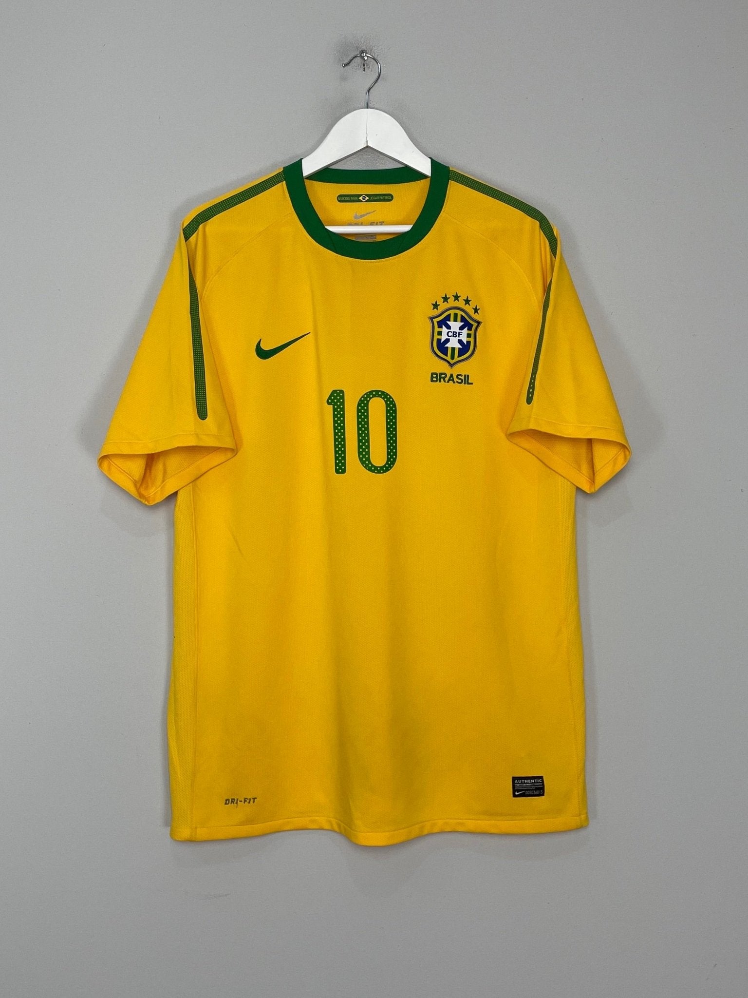 Shop 2010/11 BRAZIL KAKA #10 HOME SHIRT (XL) NIKE, classic football shirts, vintage football shirts & retro soccer jerseys at Cult Kits