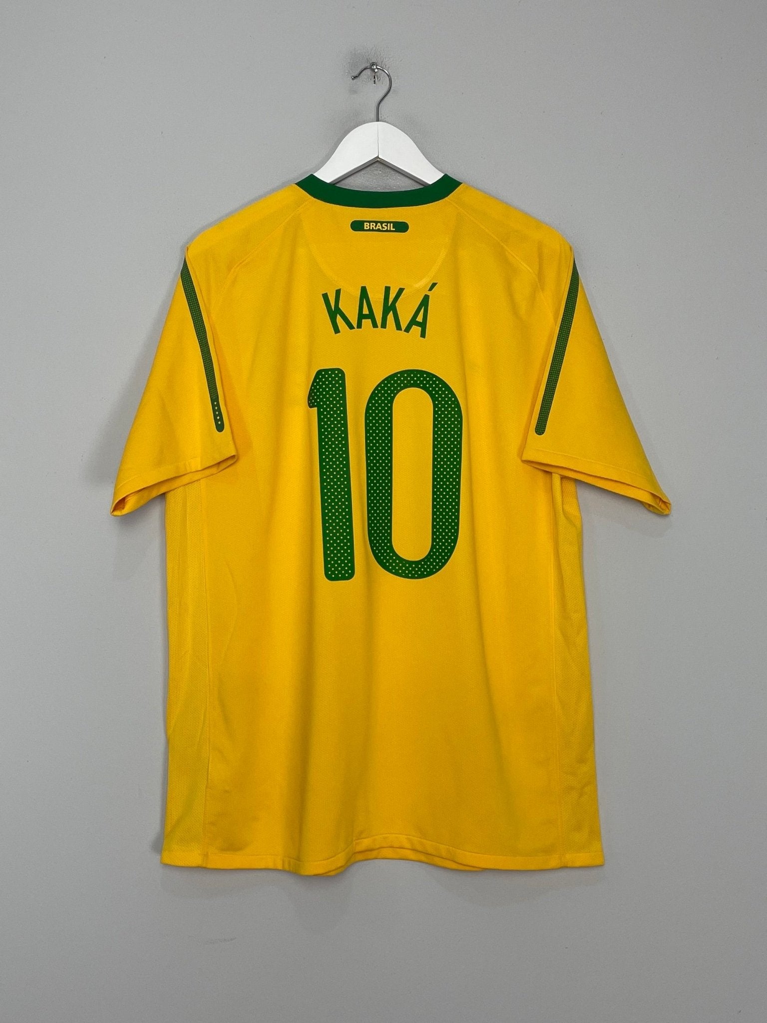 Shop 2010/11 BRAZIL KAKA #10 HOME SHIRT (XL) NIKE, classic football shirts, vintage football shirts & retro soccer jerseys at Cult Kits