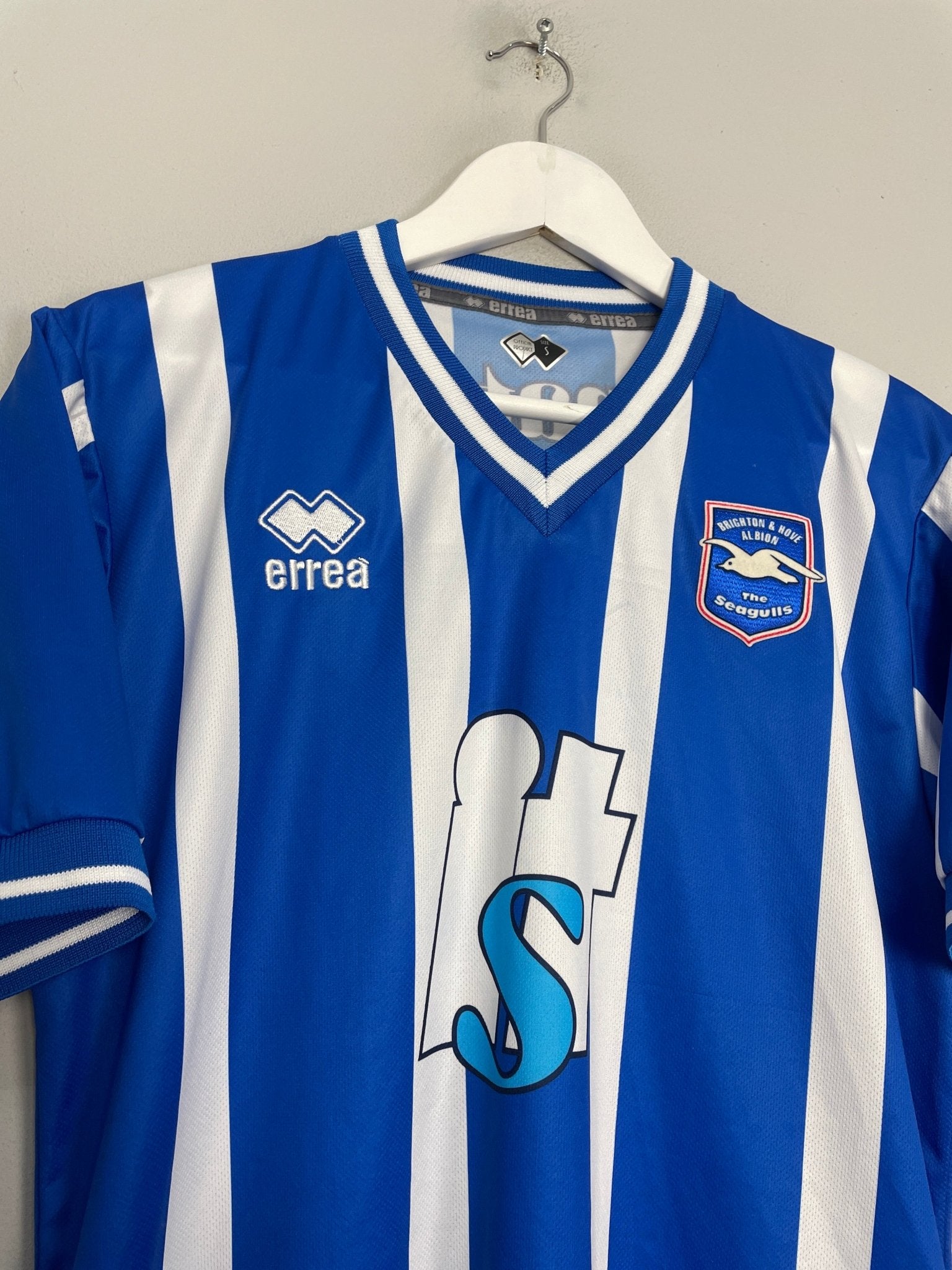 Shop 2010/11 BRIGHTON HOME SHIRT (S) ERREA, classic football shirts, vintage football shirts & retro soccer jerseys at Cult Kits