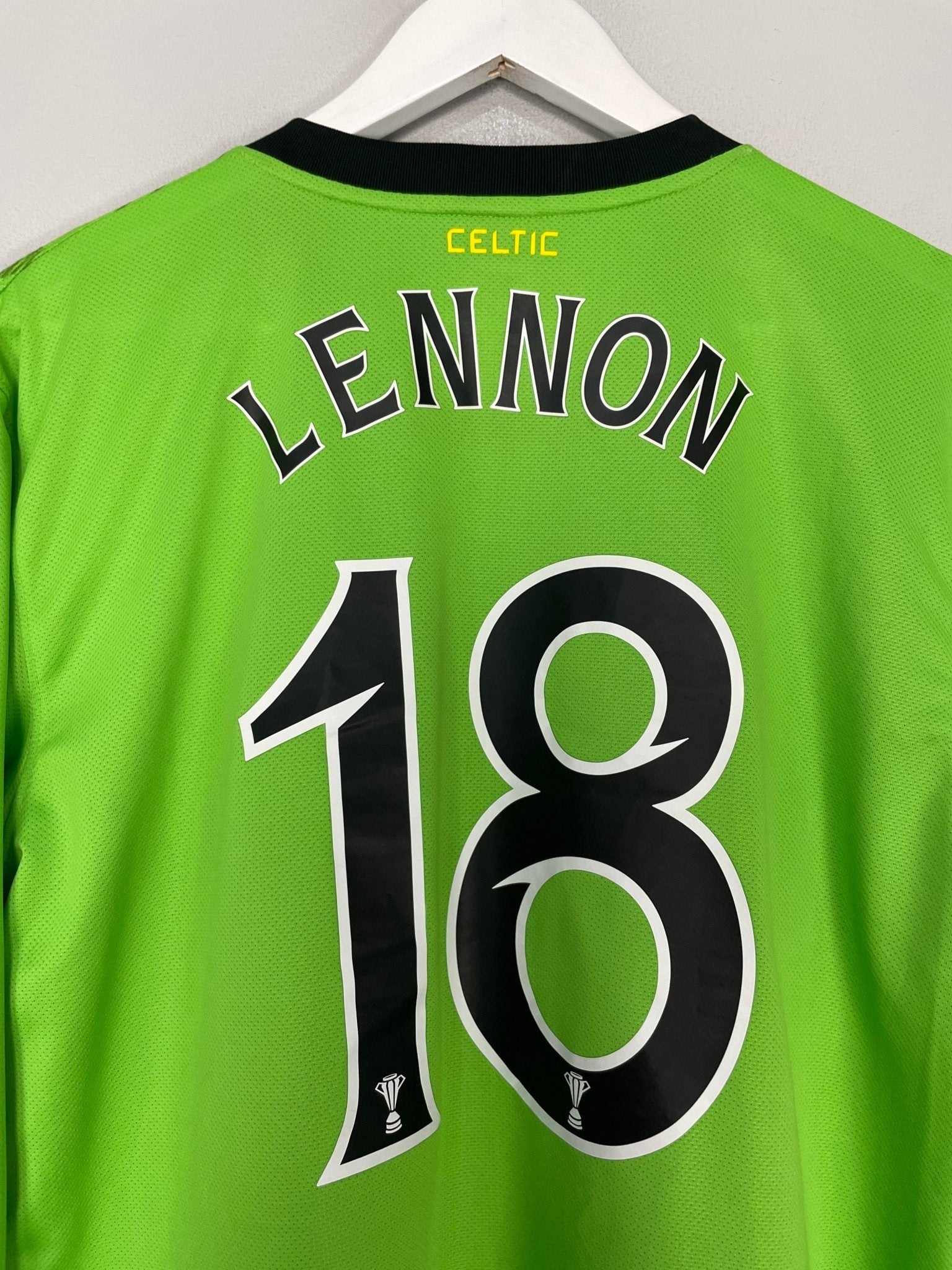 Shop 2010/11 CELTIC LENNON #18 L/S AWAY SHIRT (L) NIKE, classic football shirts, vintage football shirts & retro soccer jerseys at Cult Kits