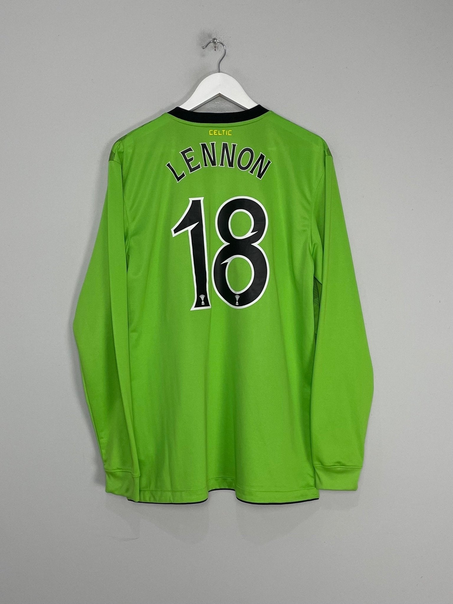 Shop 2010/11 CELTIC LENNON #18 L/S AWAY SHIRT (L) NIKE, classic football shirts, vintage football shirts & retro soccer jerseys at Cult Kits