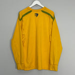 Shop 2010/11 CELTIC TRAINING SHIRT (L) NIKE, classic football shirts, vintage football shirts & retro soccer jerseys at Cult Kits