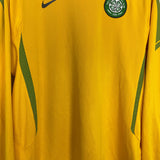 Shop 2010/11 CELTIC TRAINING SHIRT (L) NIKE, classic football shirts, vintage football shirts & retro soccer jerseys at Cult Kits
