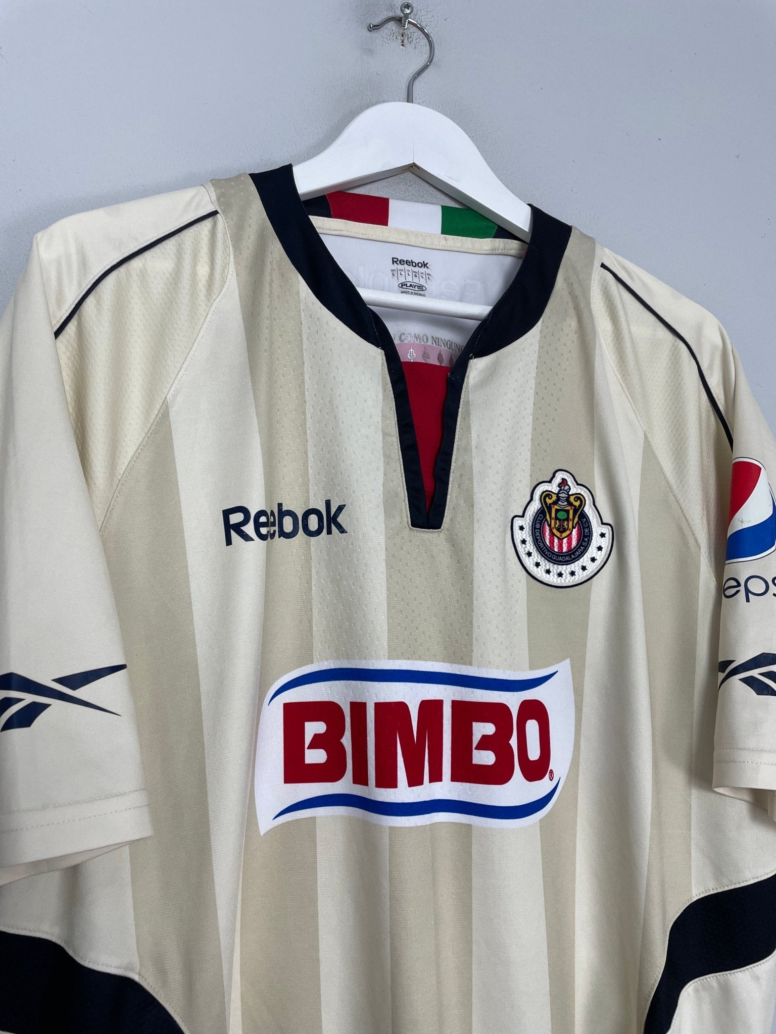 Shop 2010/11 CHIVAS GUADALAJARA GK SHIRT (L) REEBOK, classic football shirts, vintage football shirts & retro soccer jerseys at Cult Kits