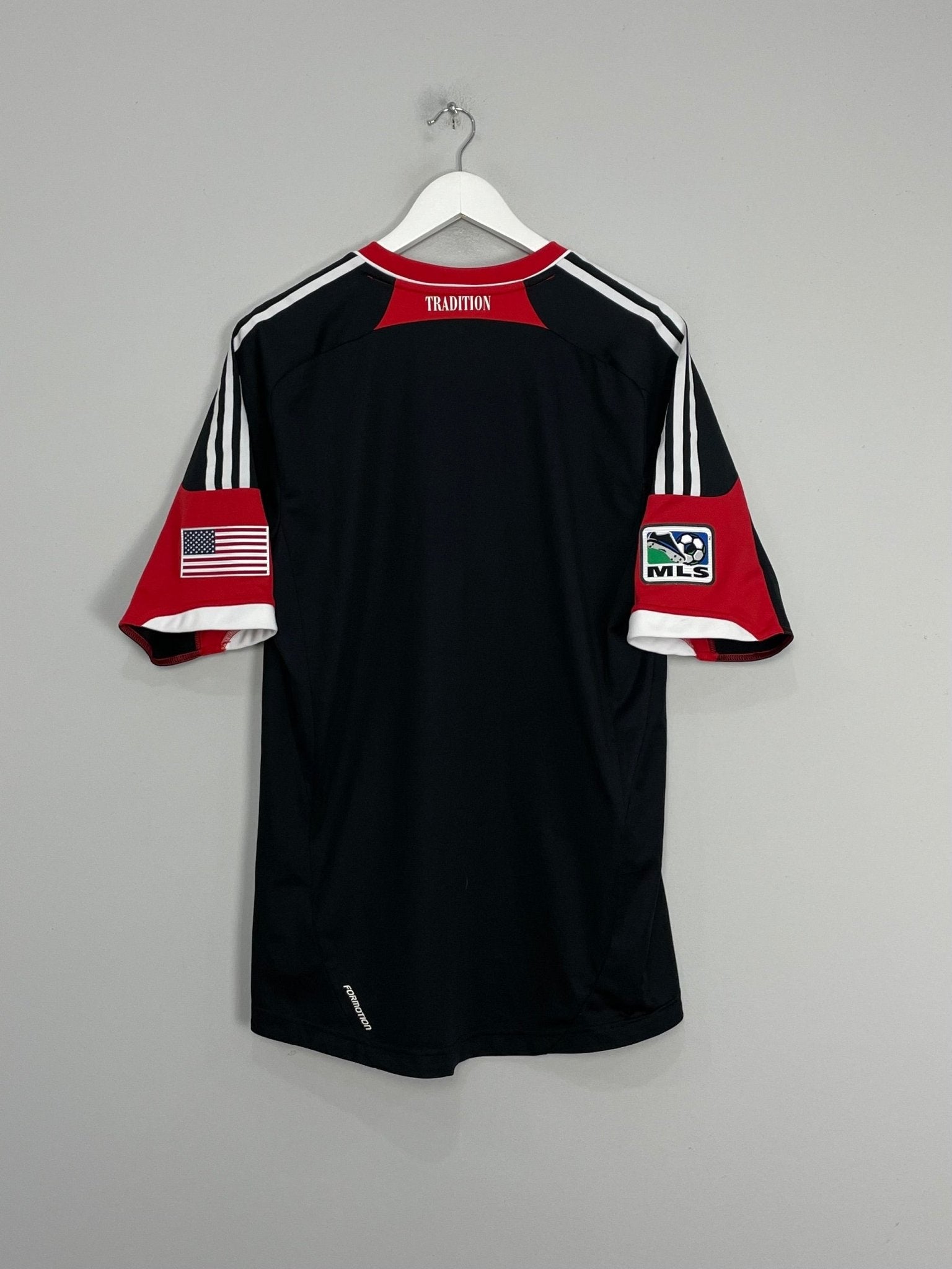 Shop 2010/11 DC UNITED HOME SHIRT (XL) ADIDAS, classic football shirts, vintage football shirts & retro soccer jerseys at Cult Kits