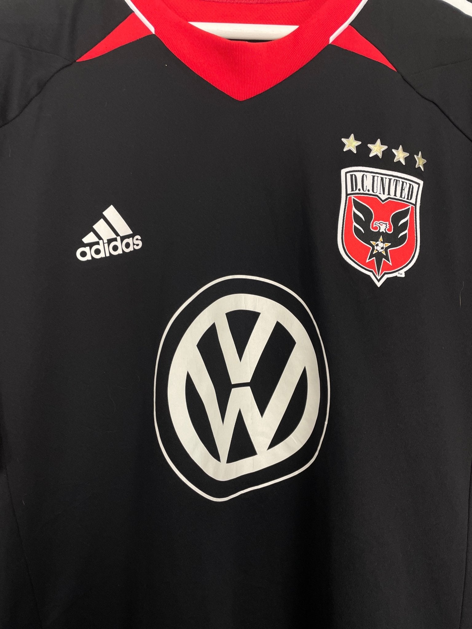 Shop 2010/11 DC UNITED HOME SHIRT (XL) ADIDAS, classic football shirts, vintage football shirts & retro soccer jerseys at Cult Kits