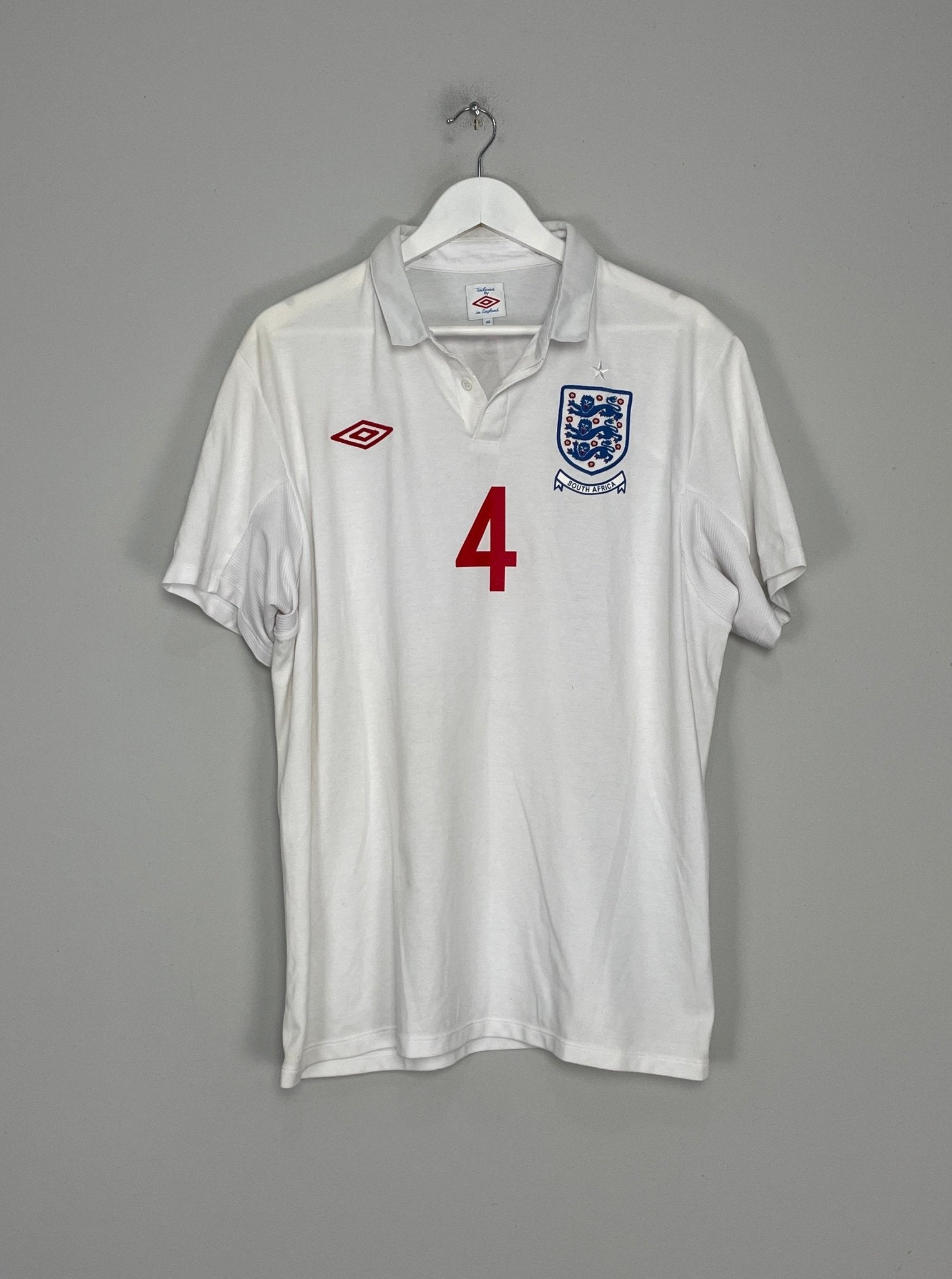 Shop 2010/11 ENGLAND GERRARD #4 HOME SHIRT (XL) UMBRO, classic football shirts, vintage football shirts & retro soccer jerseys at Cult Kits