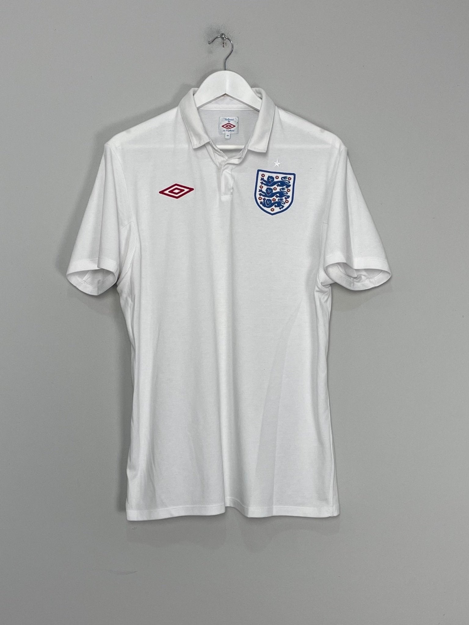 Shop 2010/11 ENGLAND HOME SHIRT (L) UMBRO, classic football shirts, vintage football shirts & retro soccer jerseys at Cult Kits