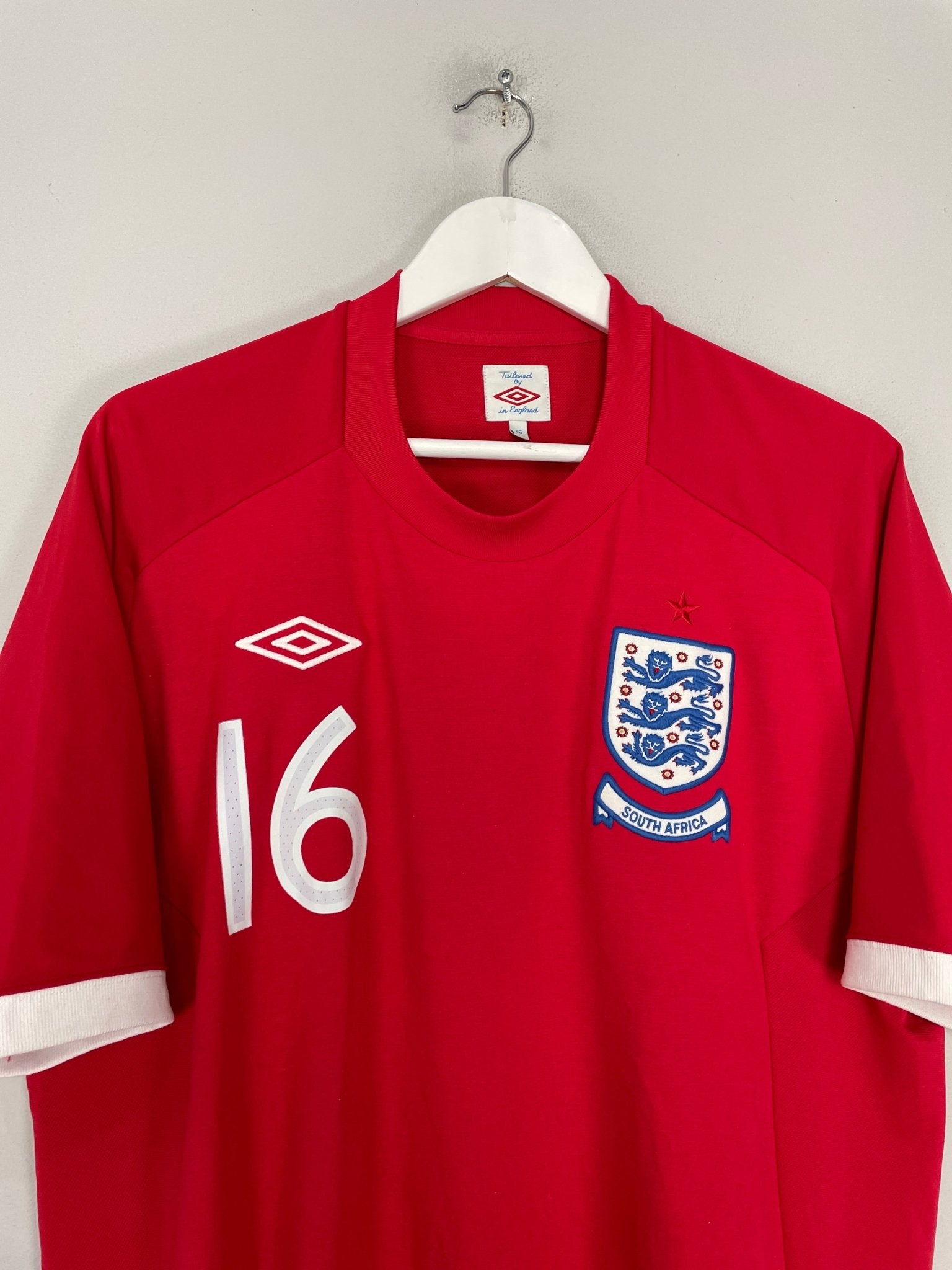 Shop 2010/11 ENGLAND MILNER #16 AWAY SHIRT (XL) UMBRO, classic football shirts, vintage football shirts & retro soccer jerseys at Cult Kits