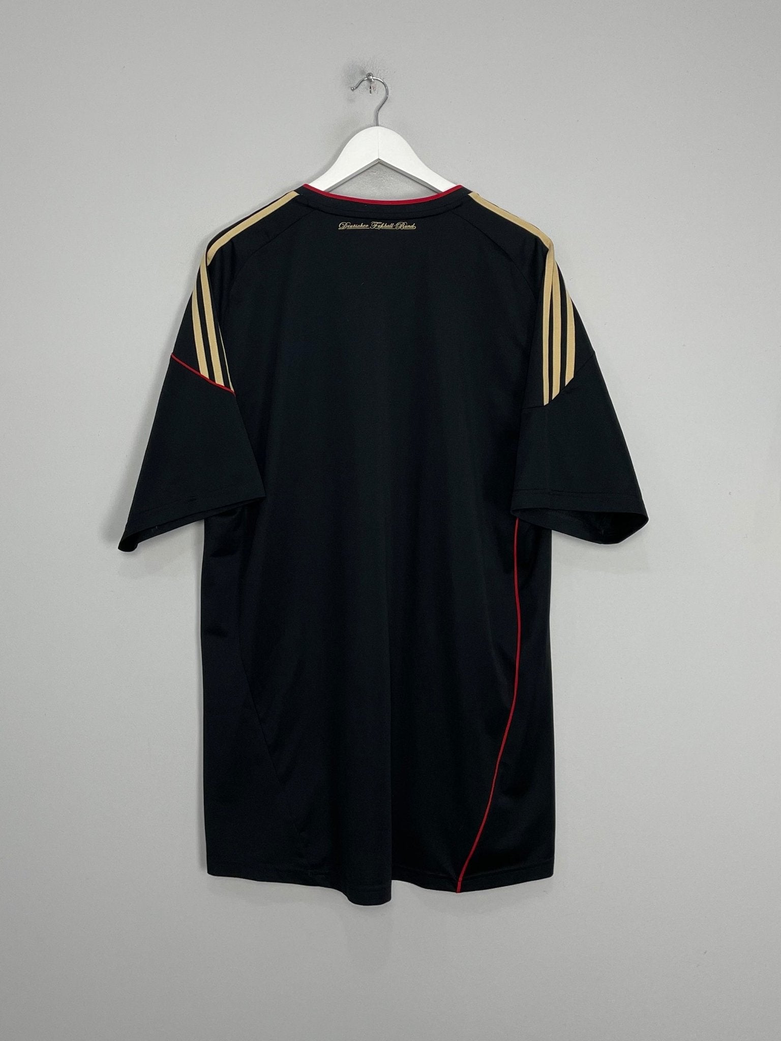 Shop 2010/11 GERMANY AWAY SHIRT (XXL) ADIDAS, classic football shirts, vintage football shirts & retro soccer jerseys at Cult Kits