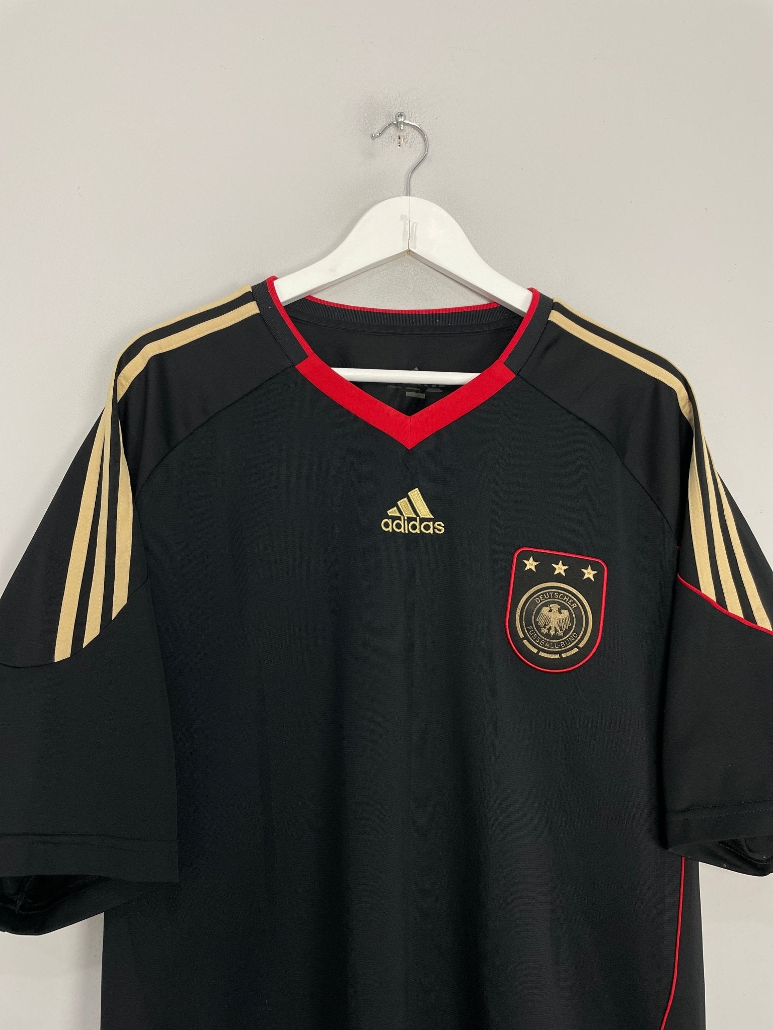 Shop 2010/11 GERMANY AWAY SHIRT (XXL) ADIDAS, classic football shirts, vintage football shirts & retro soccer jerseys at Cult Kits