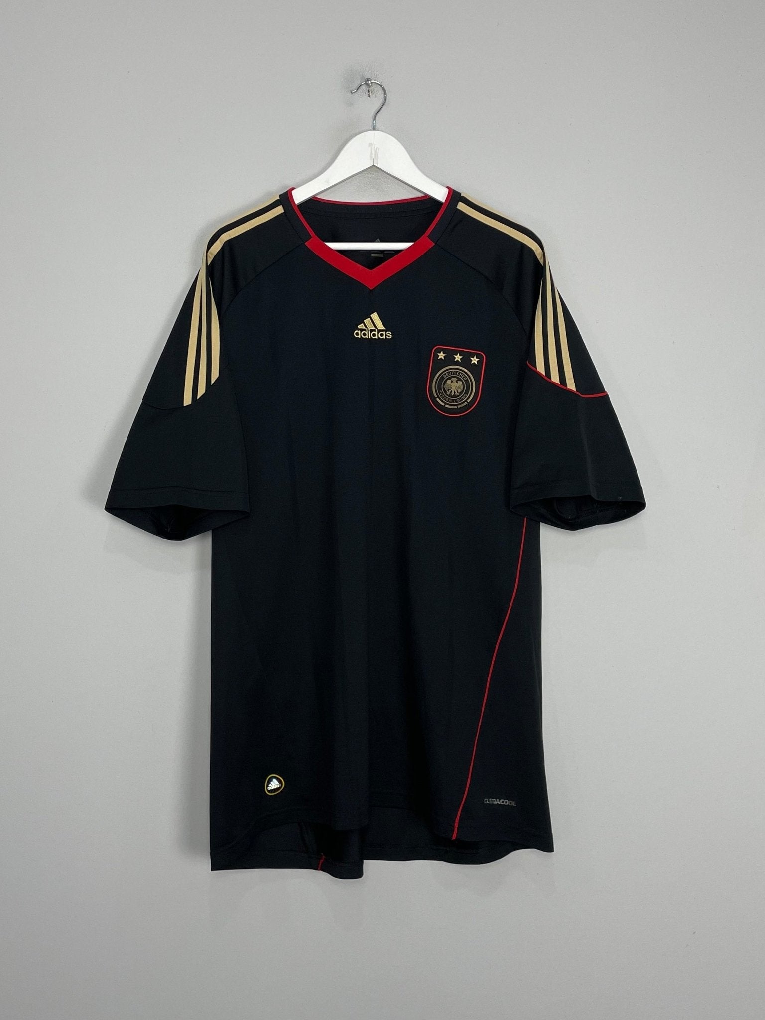 Shop 2010/11 GERMANY AWAY SHIRT (XXL) ADIDAS, classic football shirts, vintage football shirts & retro soccer jerseys at Cult Kits