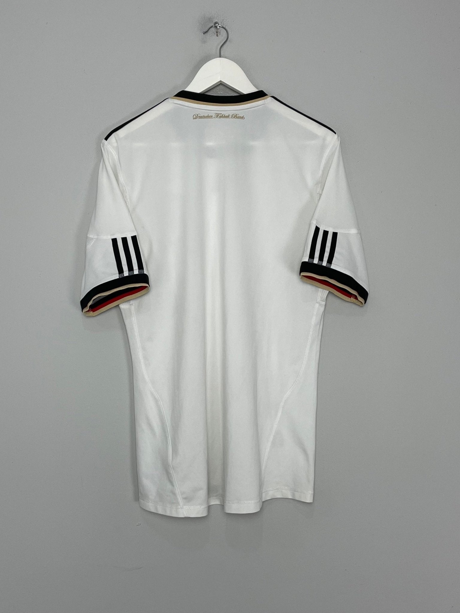 Shop 2010/11 GERMANY HOME SHIRT (M) ADIDAS, classic football shirts, vintage football shirts & retro soccer jerseys at Cult Kits
