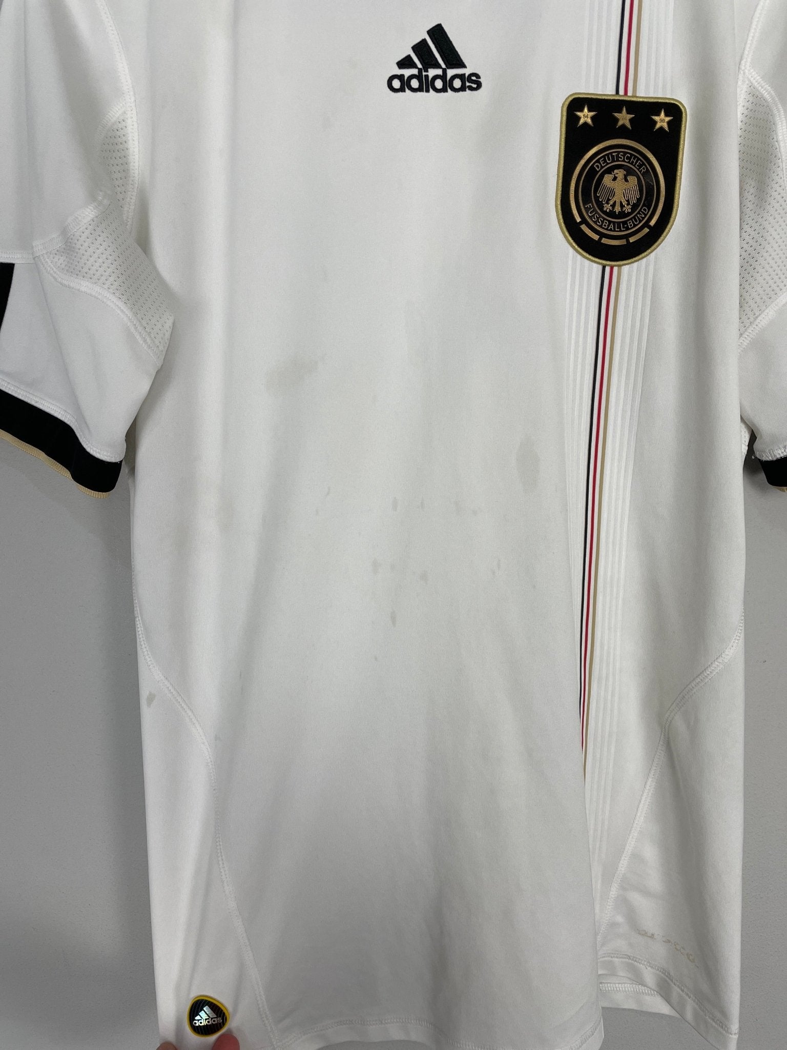 Shop 2010/11 GERMANY HOME SHIRT (M) ADIDAS, classic football shirts, vintage football shirts & retro soccer jerseys at Cult Kits