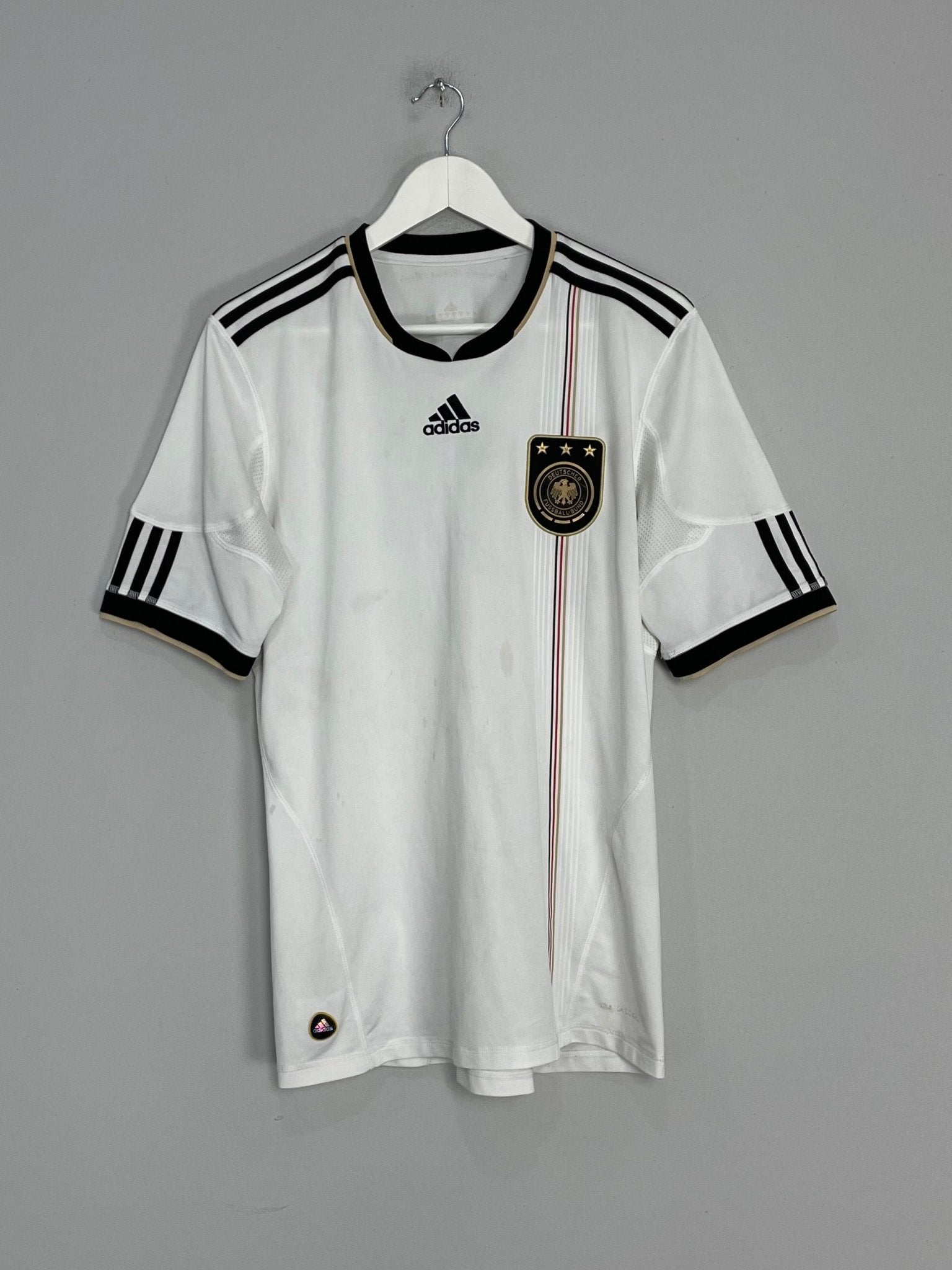 Shop 2010/11 GERMANY HOME SHIRT (M) ADIDAS, classic football shirts, vintage football shirts & retro soccer jerseys at Cult Kits