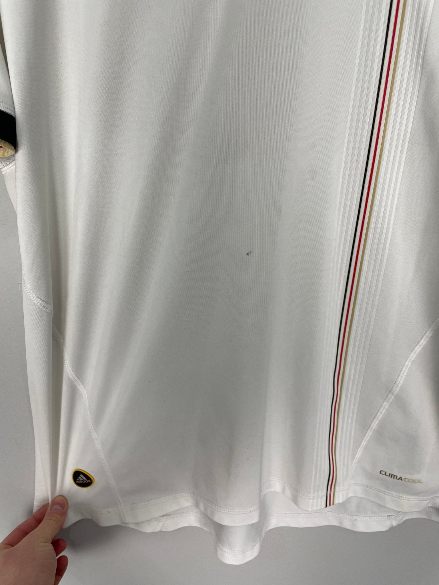 Shop 2010/11 GERMANY HOME SHIRT (XL) ADIDAS, classic football shirts, vintage football shirts & retro soccer jerseys at Cult Kits
