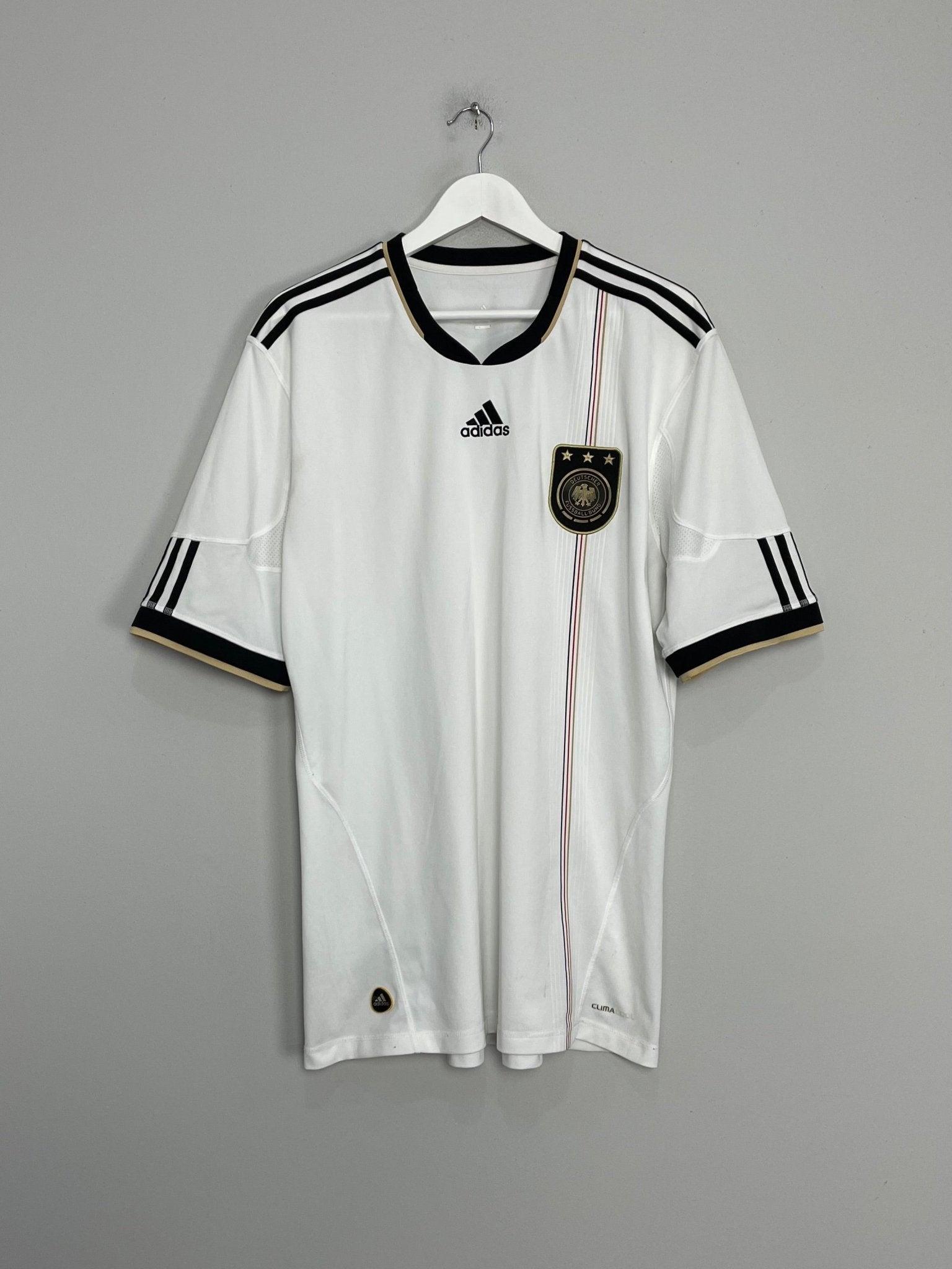 Shop 2010/11 GERMANY HOME SHIRT (XL) ADIDAS, classic football shirts, vintage football shirts & retro soccer jerseys at Cult Kits